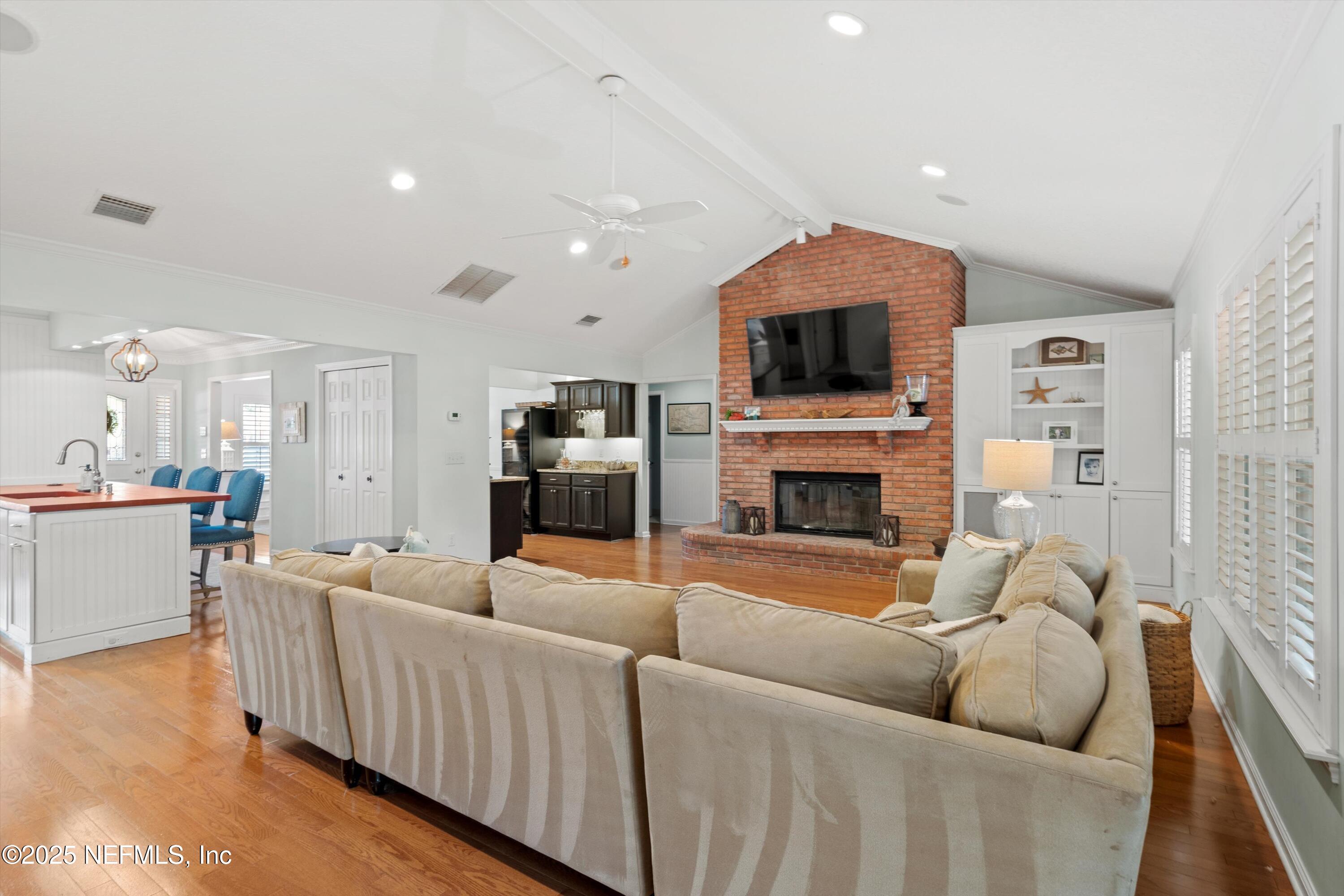 1344 WILLOW OAKS Drive S