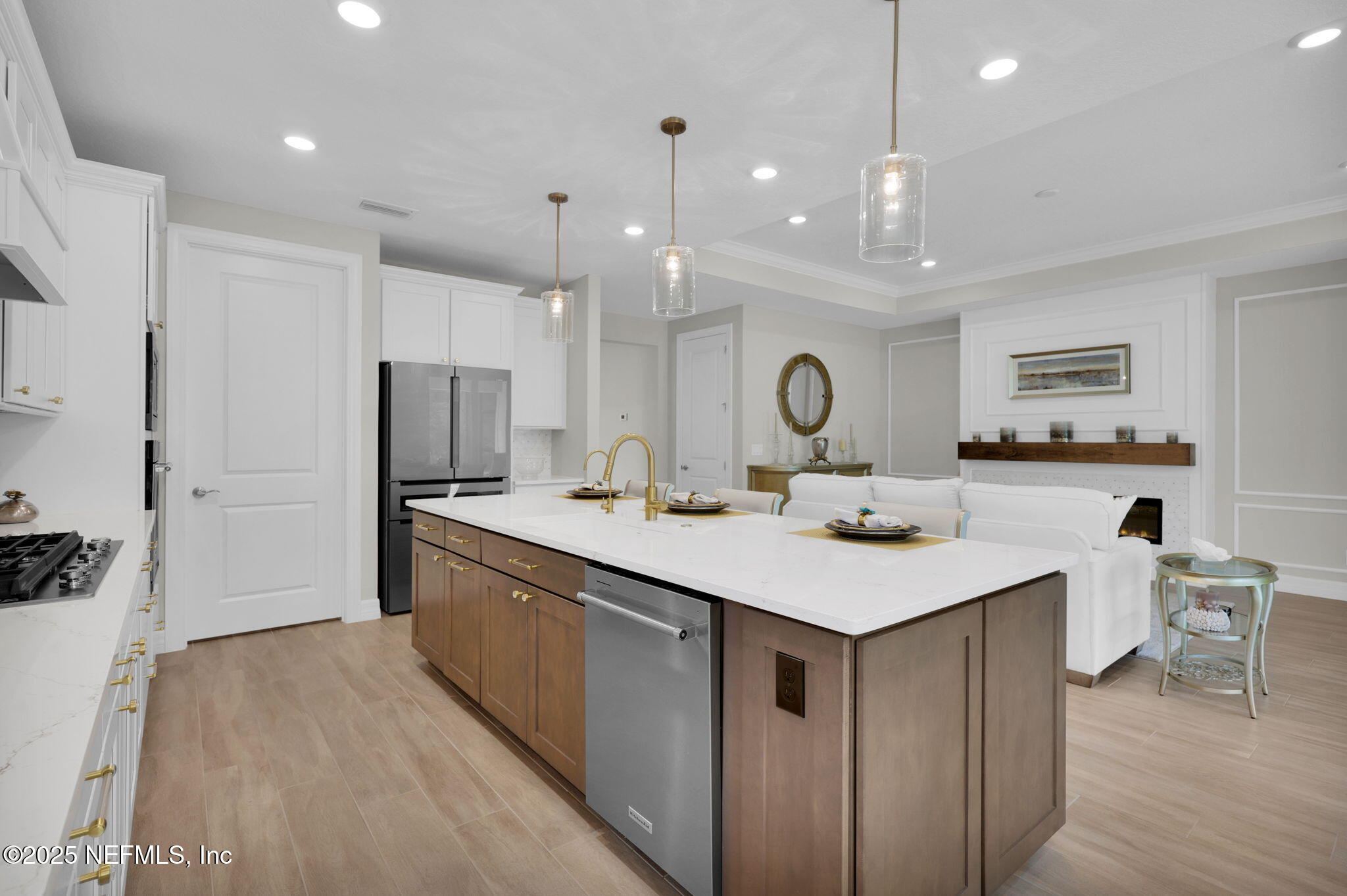 576 TIMBER LIGHT Trail