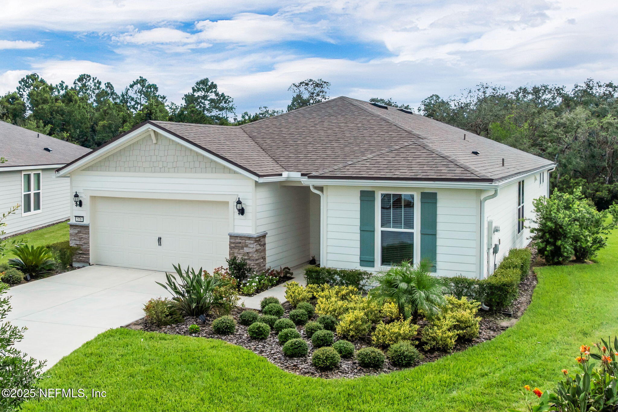 576 TIMBER LIGHT Trail