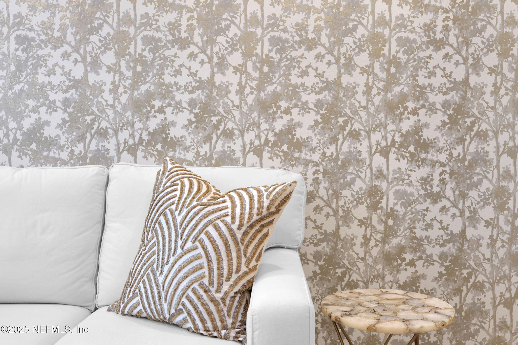 576 TIMBER LIGHT Trail