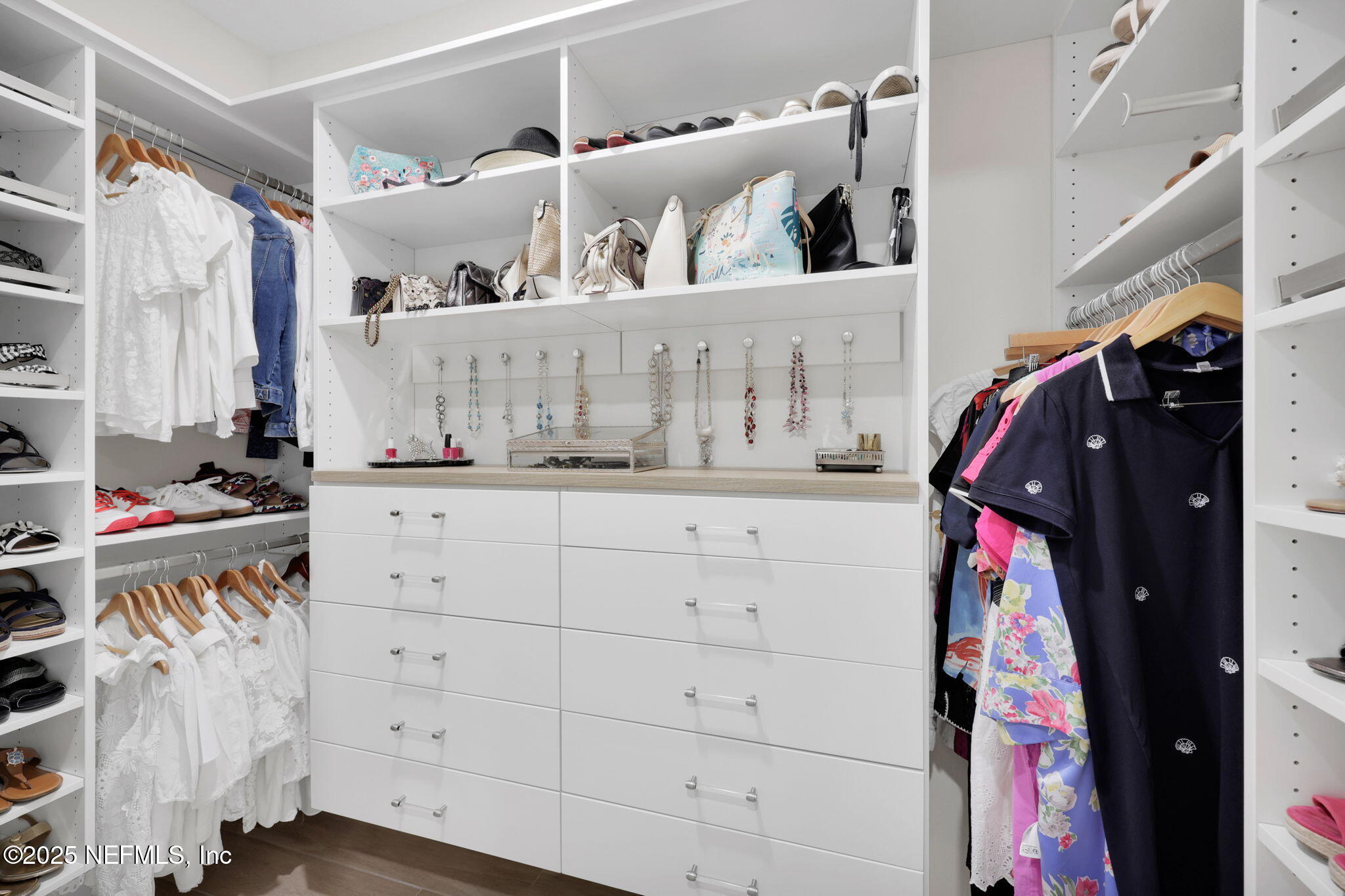 576 TIMBER LIGHT Trail