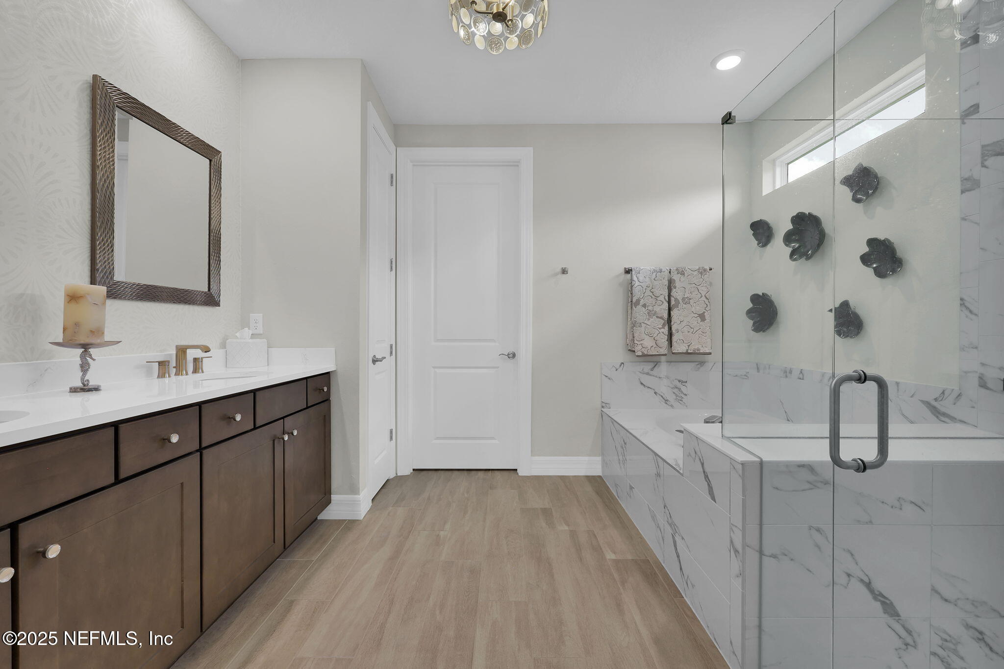 576 TIMBER LIGHT Trail