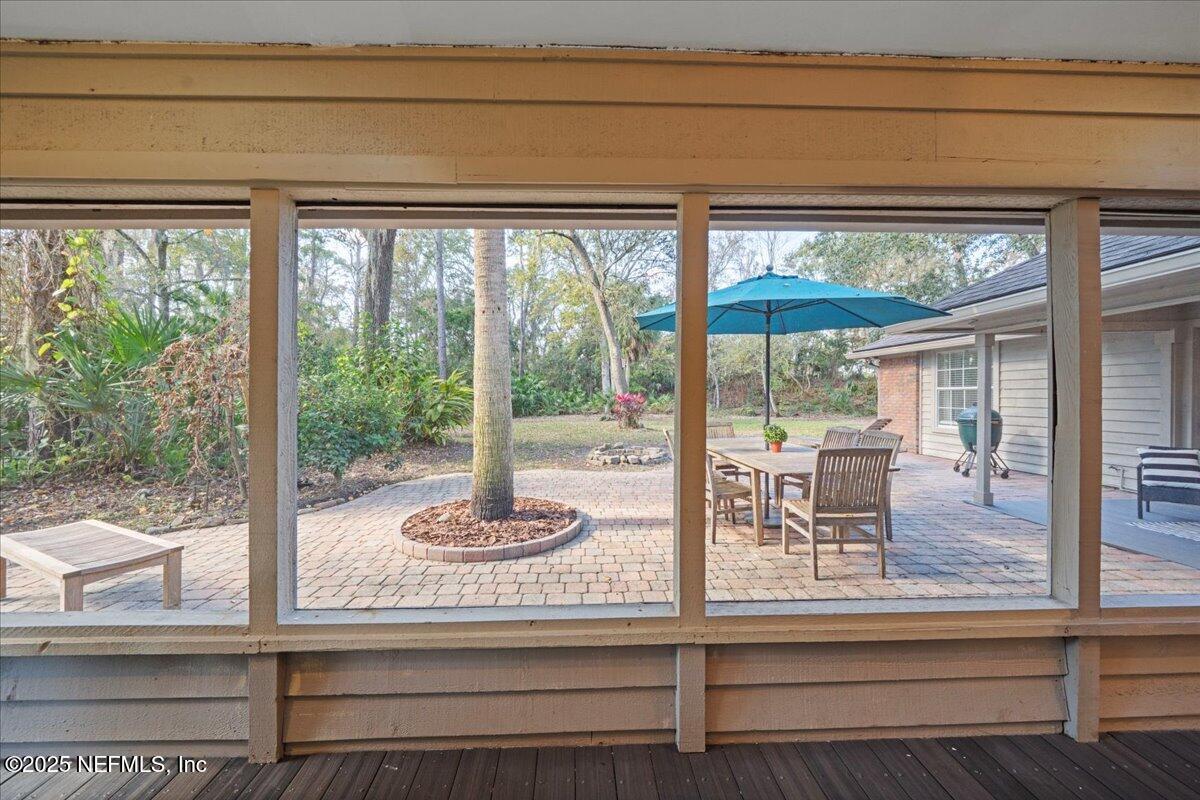 7007 CYPRESS BRIDGE Drive N