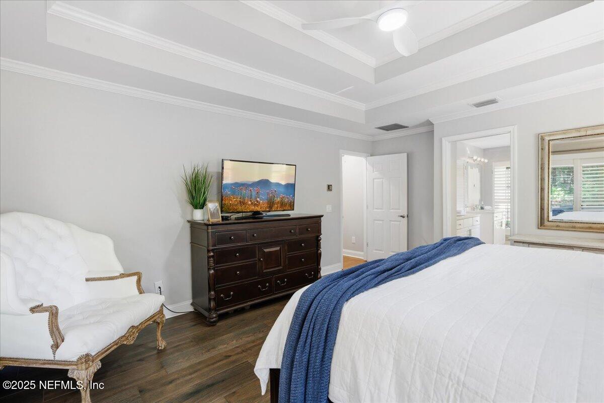 7007 CYPRESS BRIDGE Drive N