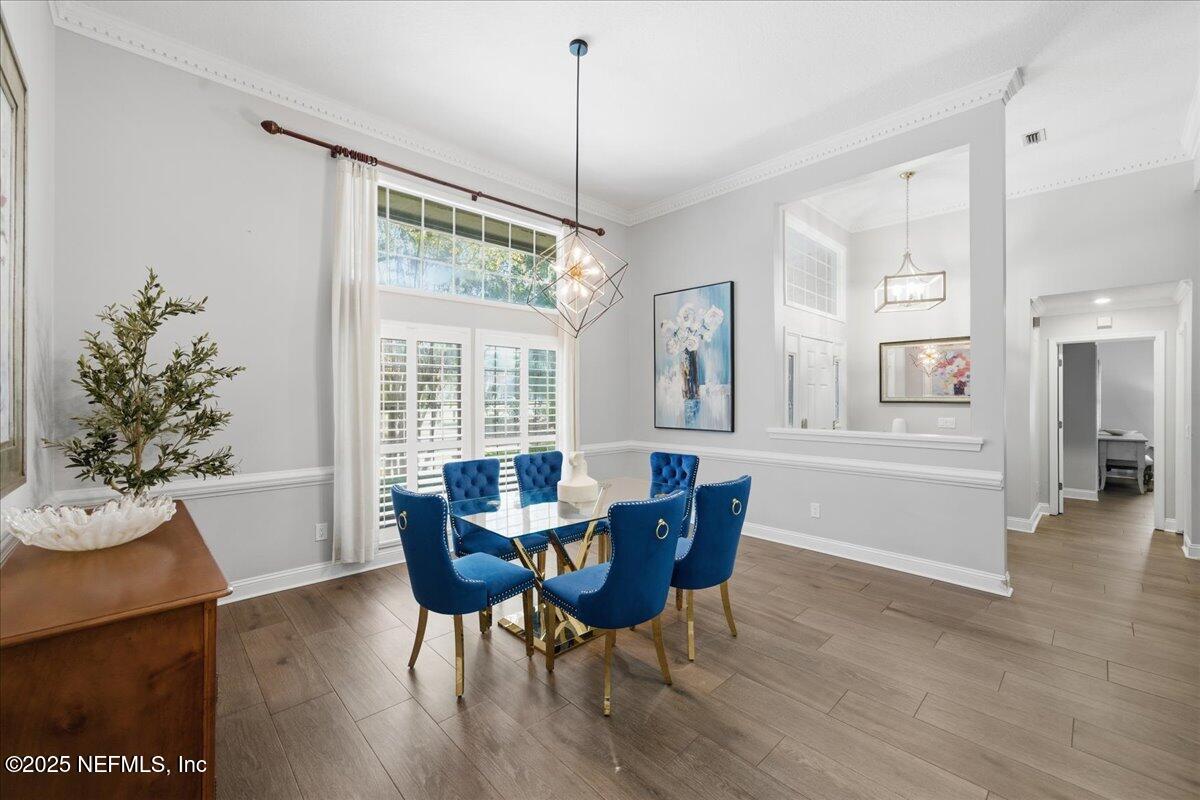 7007 CYPRESS BRIDGE Drive N