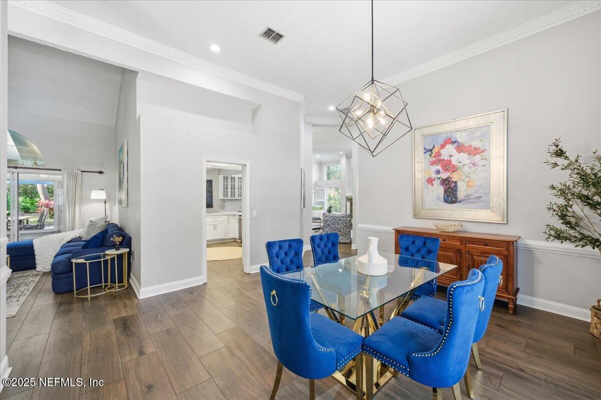 7007 CYPRESS BRIDGE Drive N