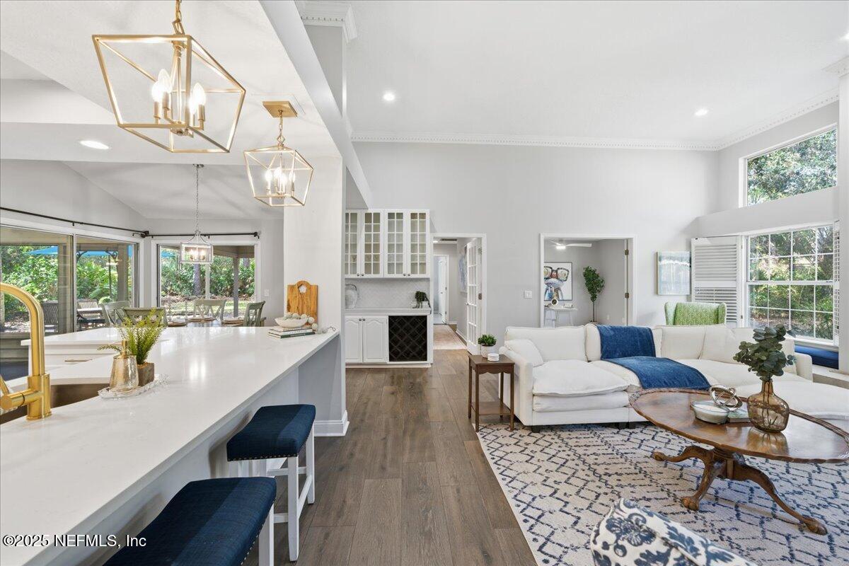 7007 CYPRESS BRIDGE Drive N