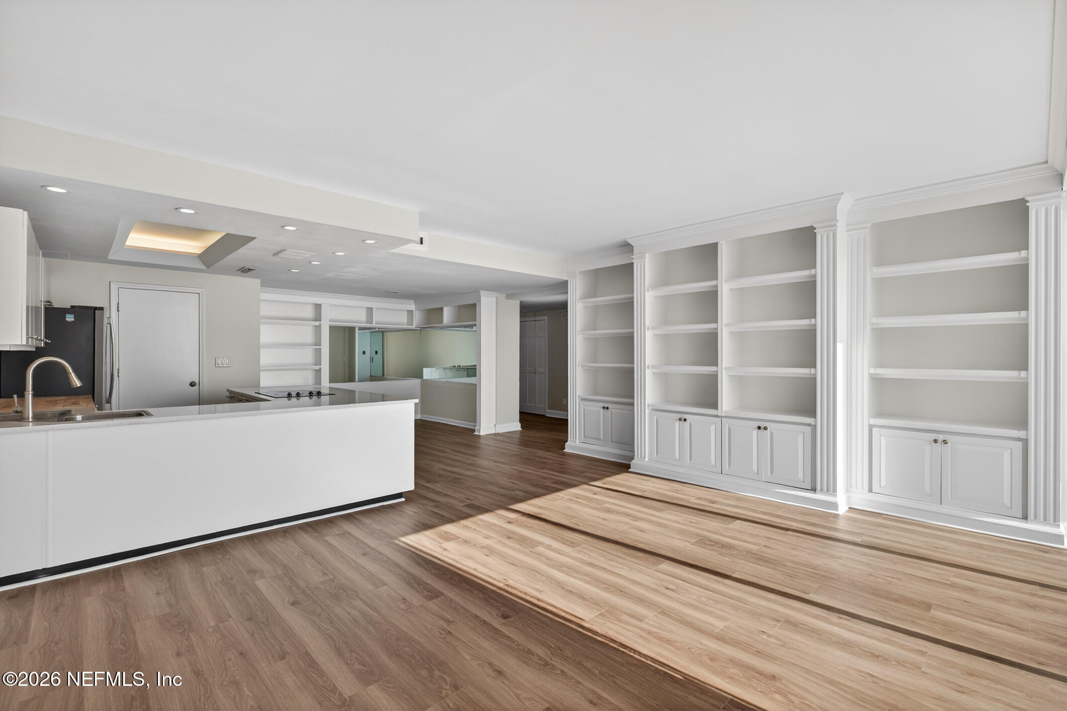 1596 LANCASTER Terrace 1B