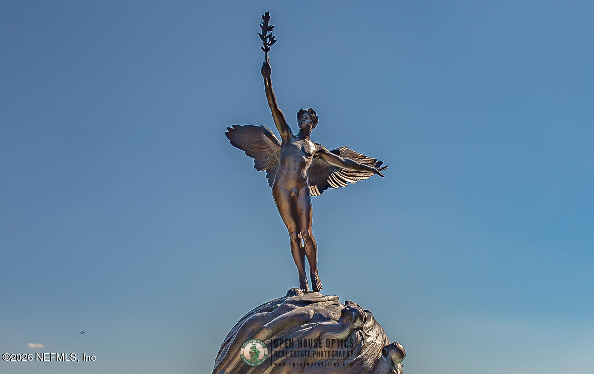 1596 LANCASTER Terrace 1B