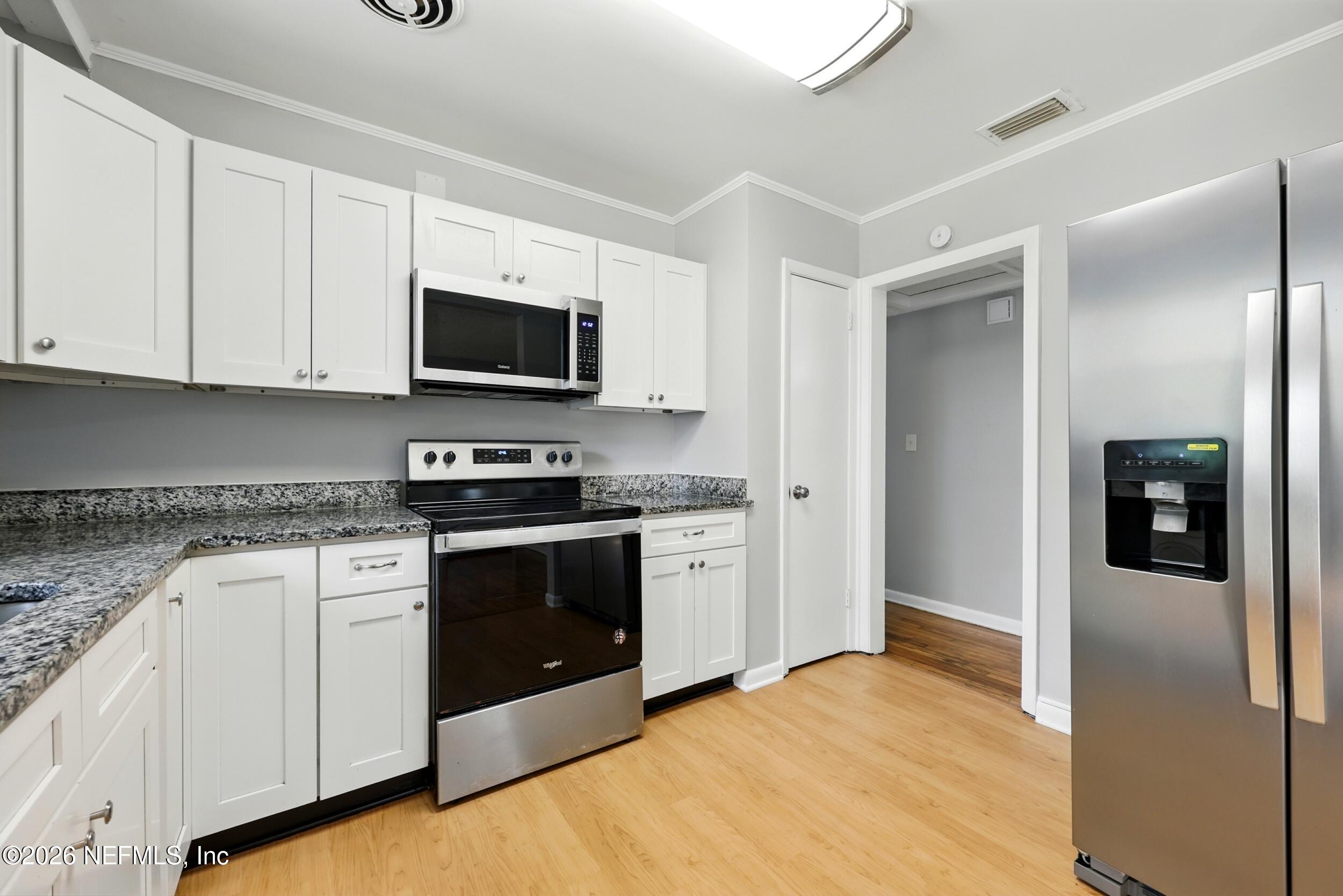 6552 SHADY OAK Drive