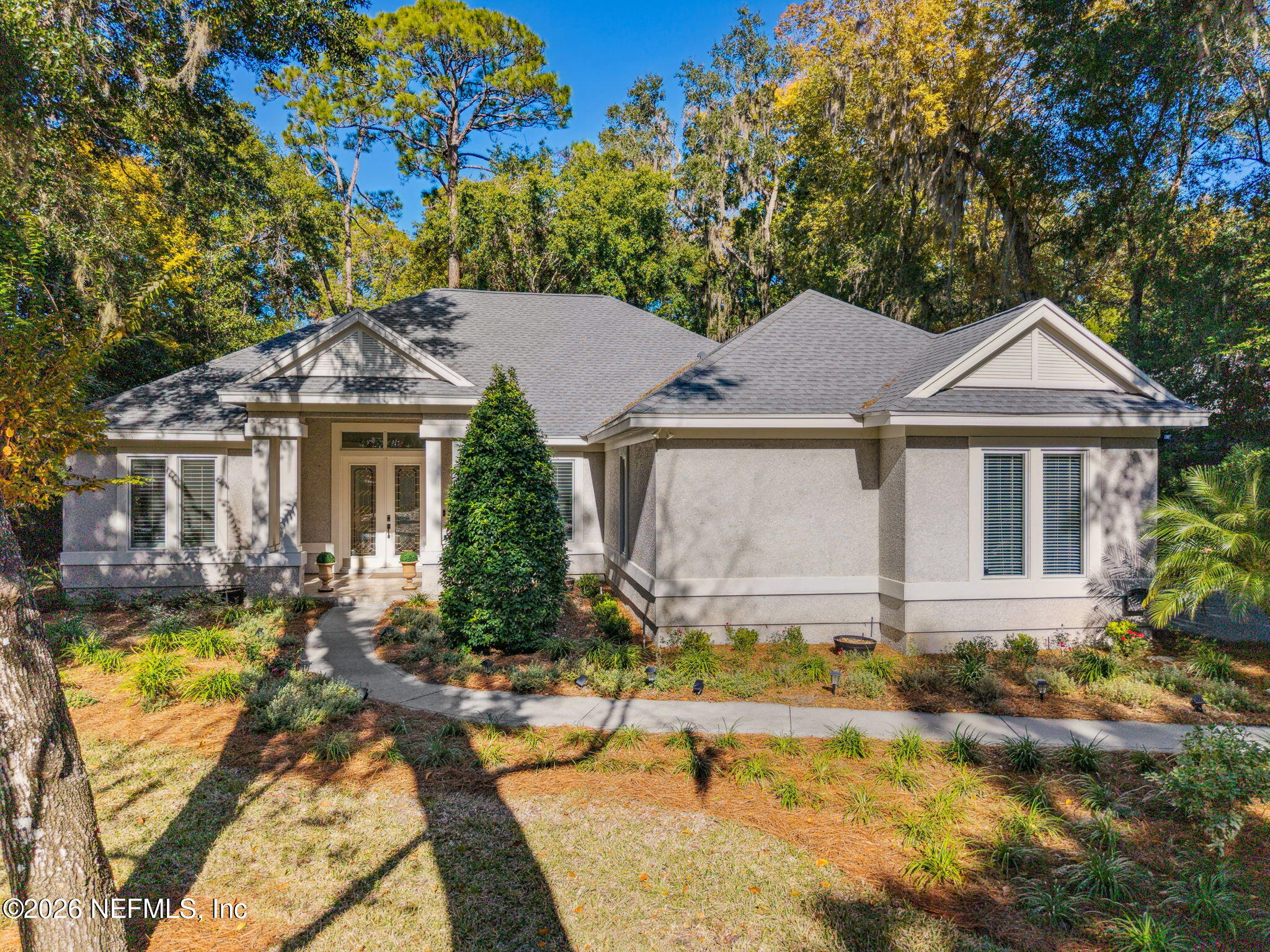 4 MOSS OAKS Drive
