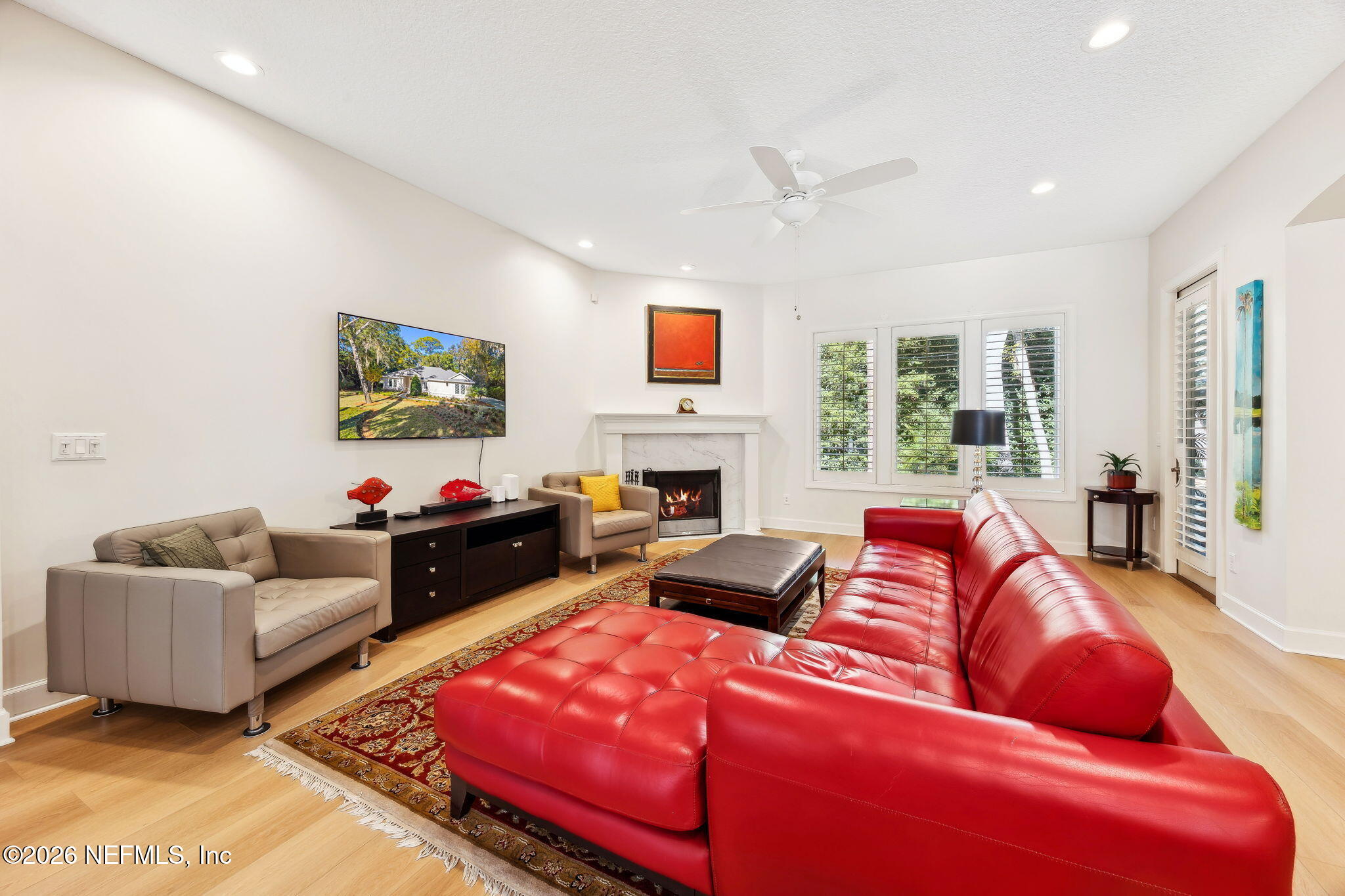 4 MOSS OAKS Drive