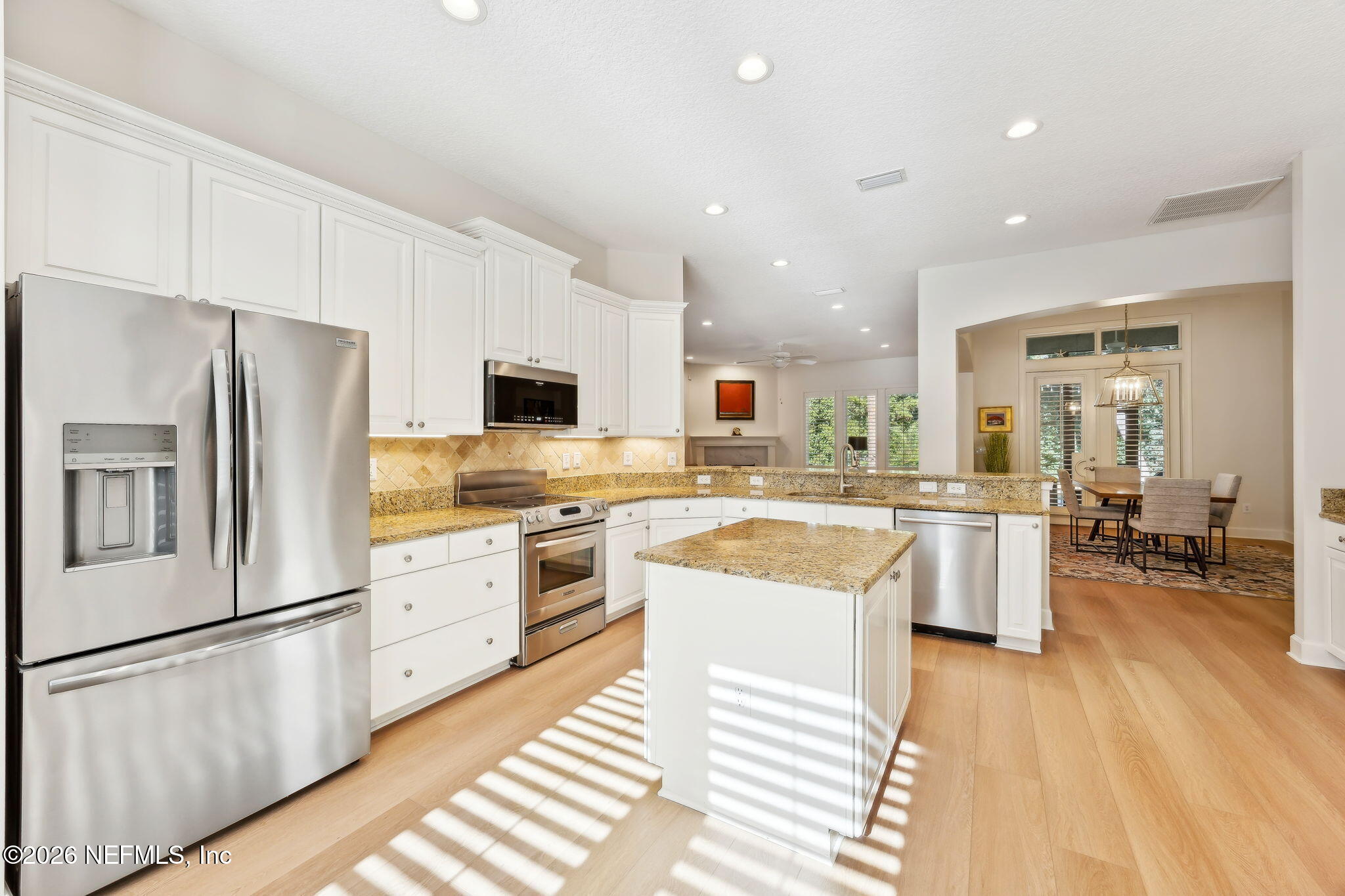 4 MOSS OAKS Drive