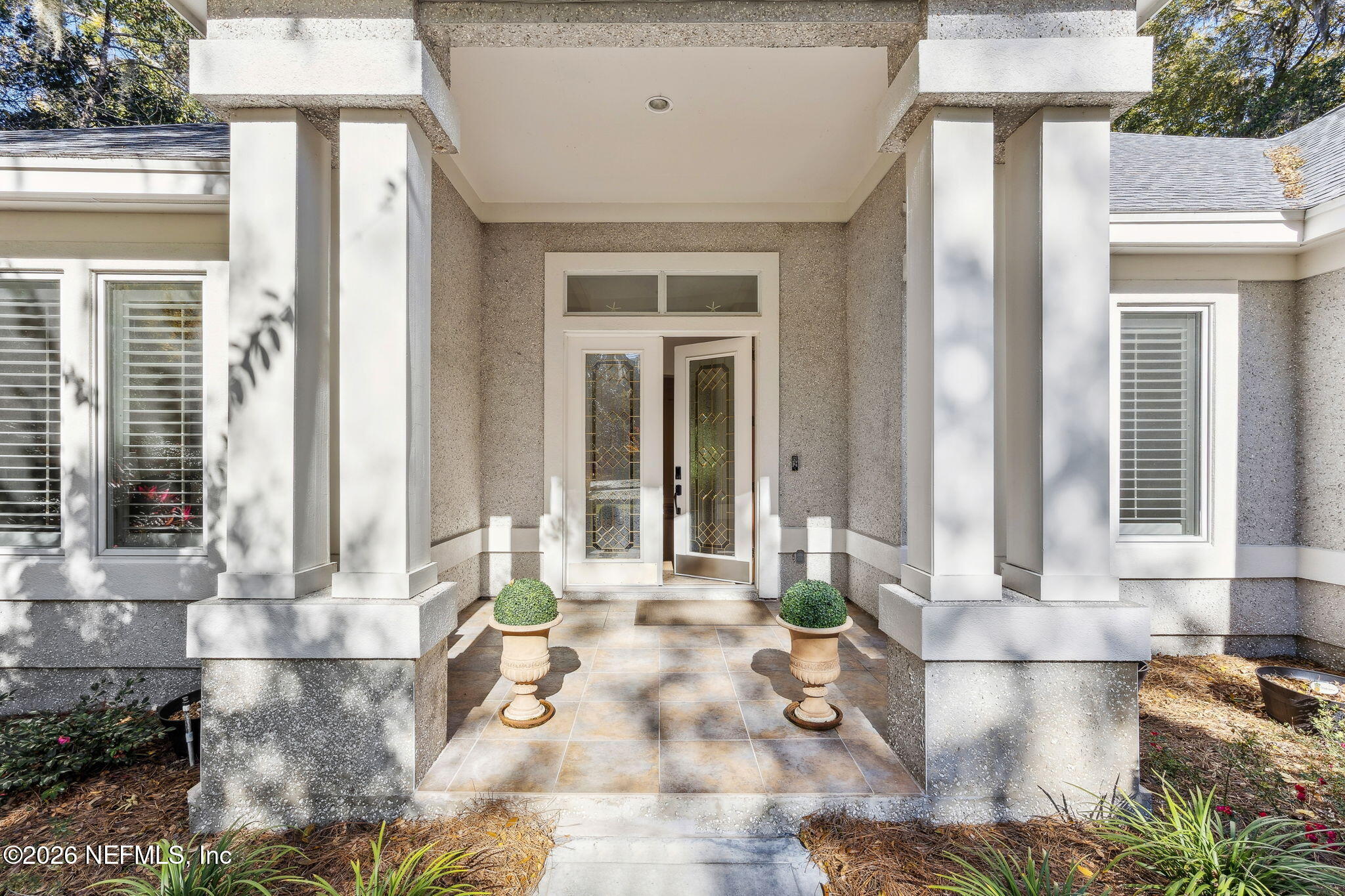 4 MOSS OAKS Drive
