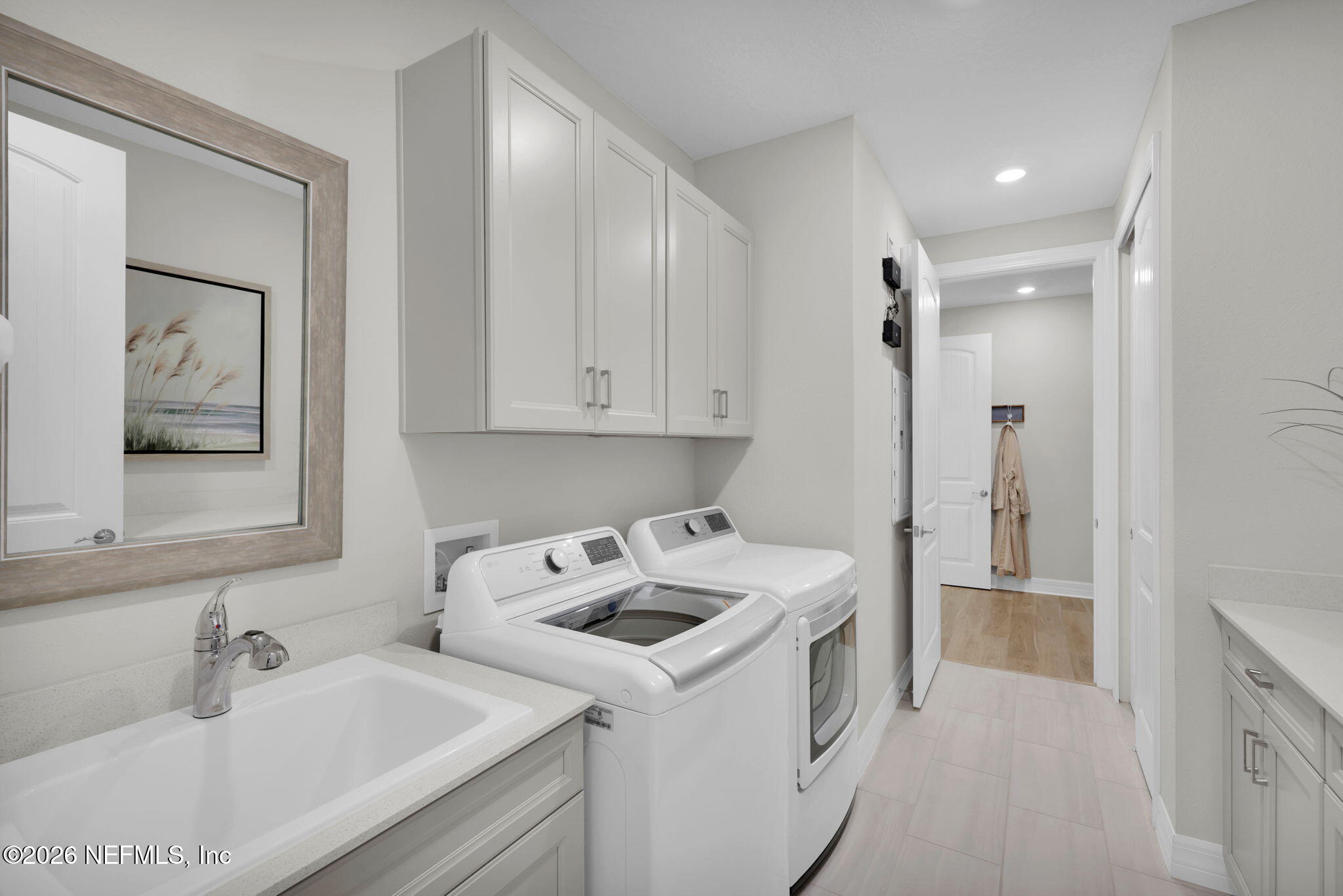 638 CURVED BAY Trail