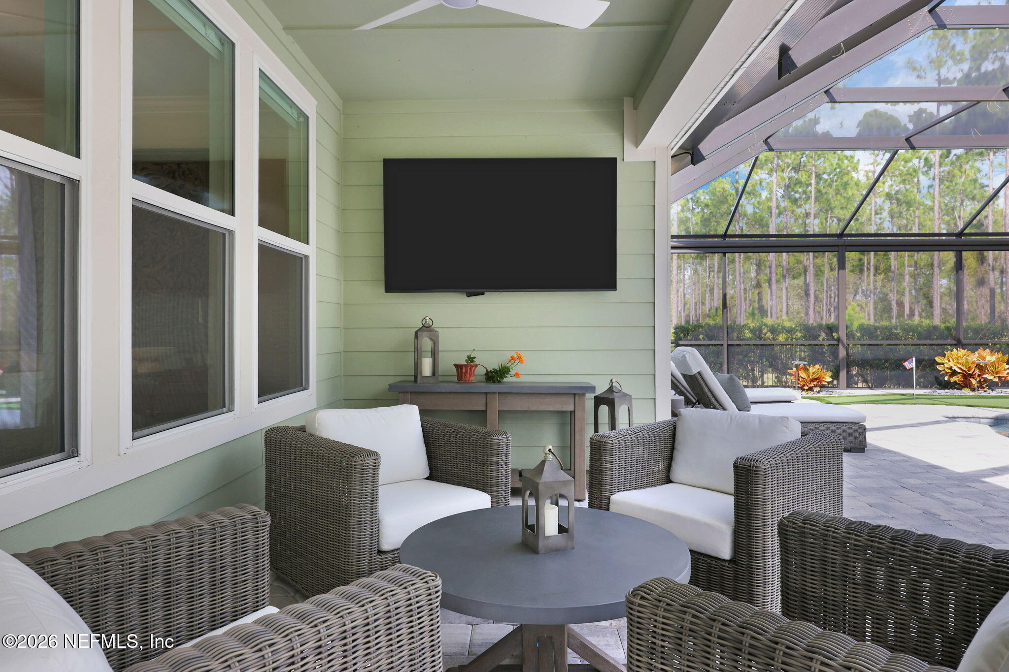 638 CURVED BAY Trail