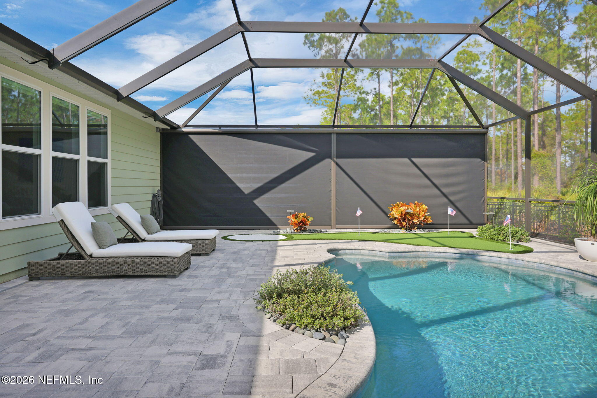 638 CURVED BAY Trail