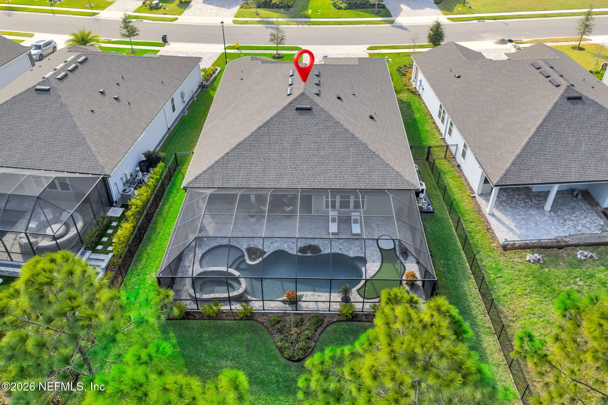 638 CURVED BAY Trail