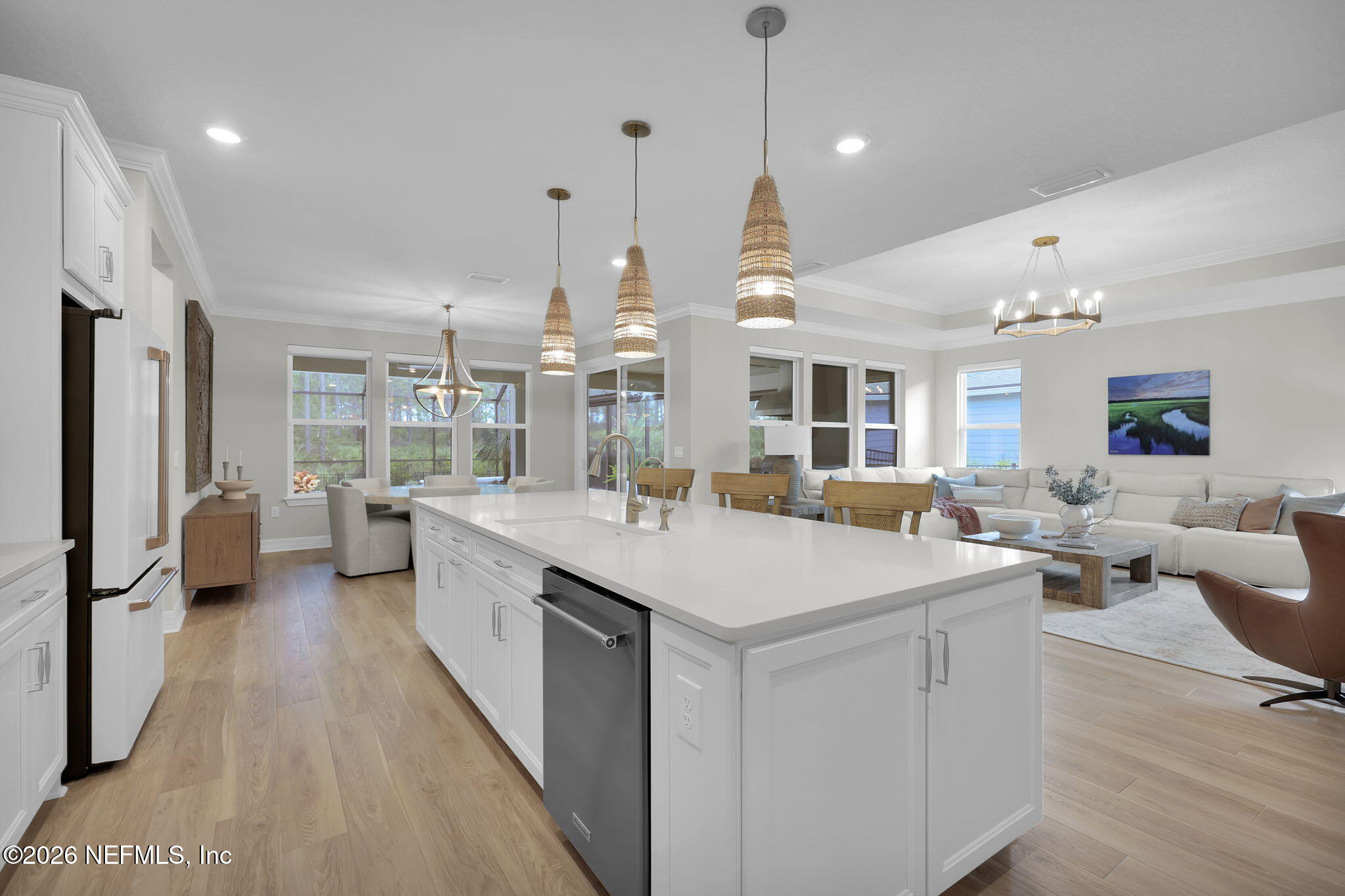 638 CURVED BAY Trail