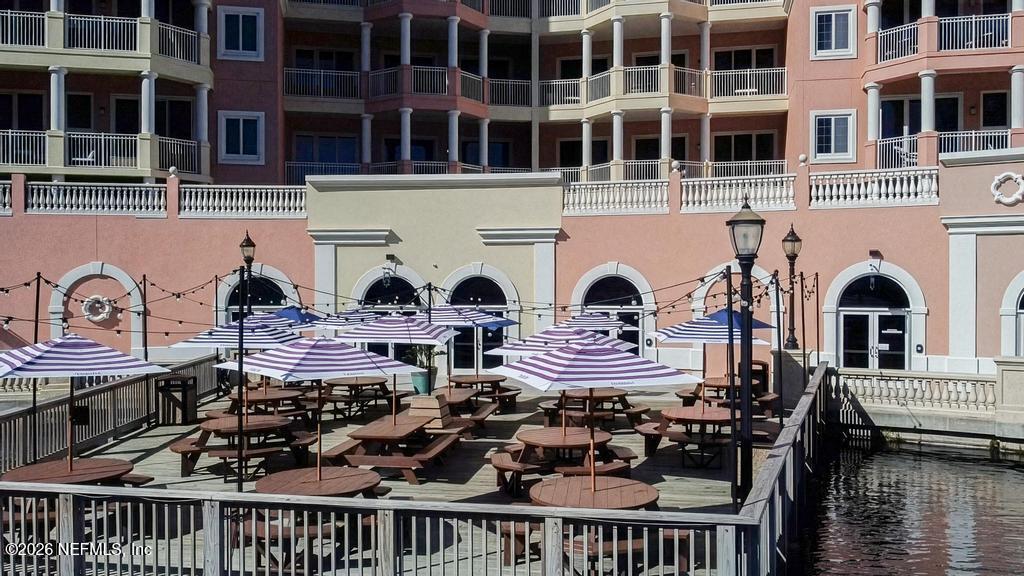 320 OCEAN CREST Drive