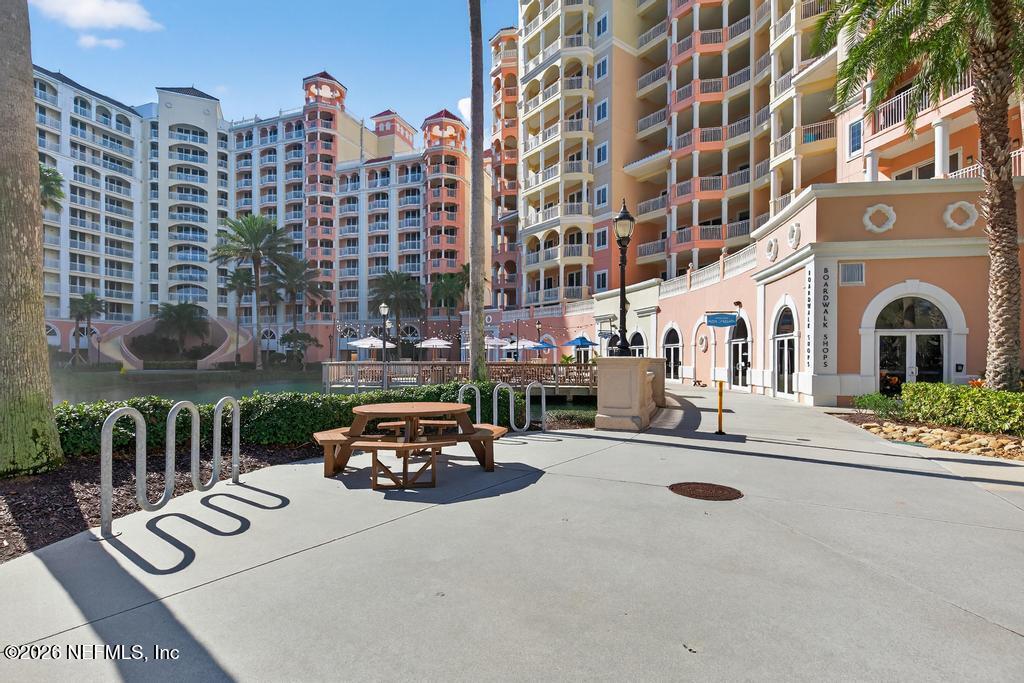 320 OCEAN CREST Drive