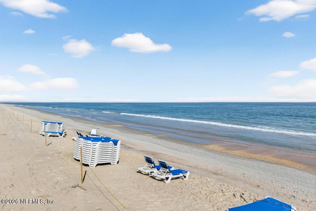 320 OCEAN CREST Drive