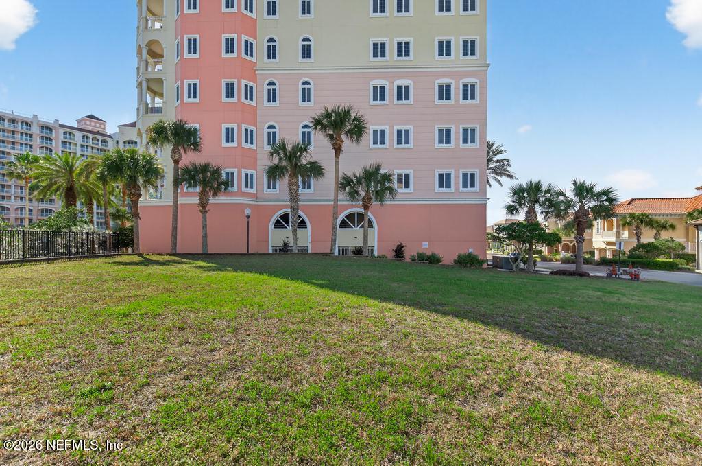 320 OCEAN CREST Drive