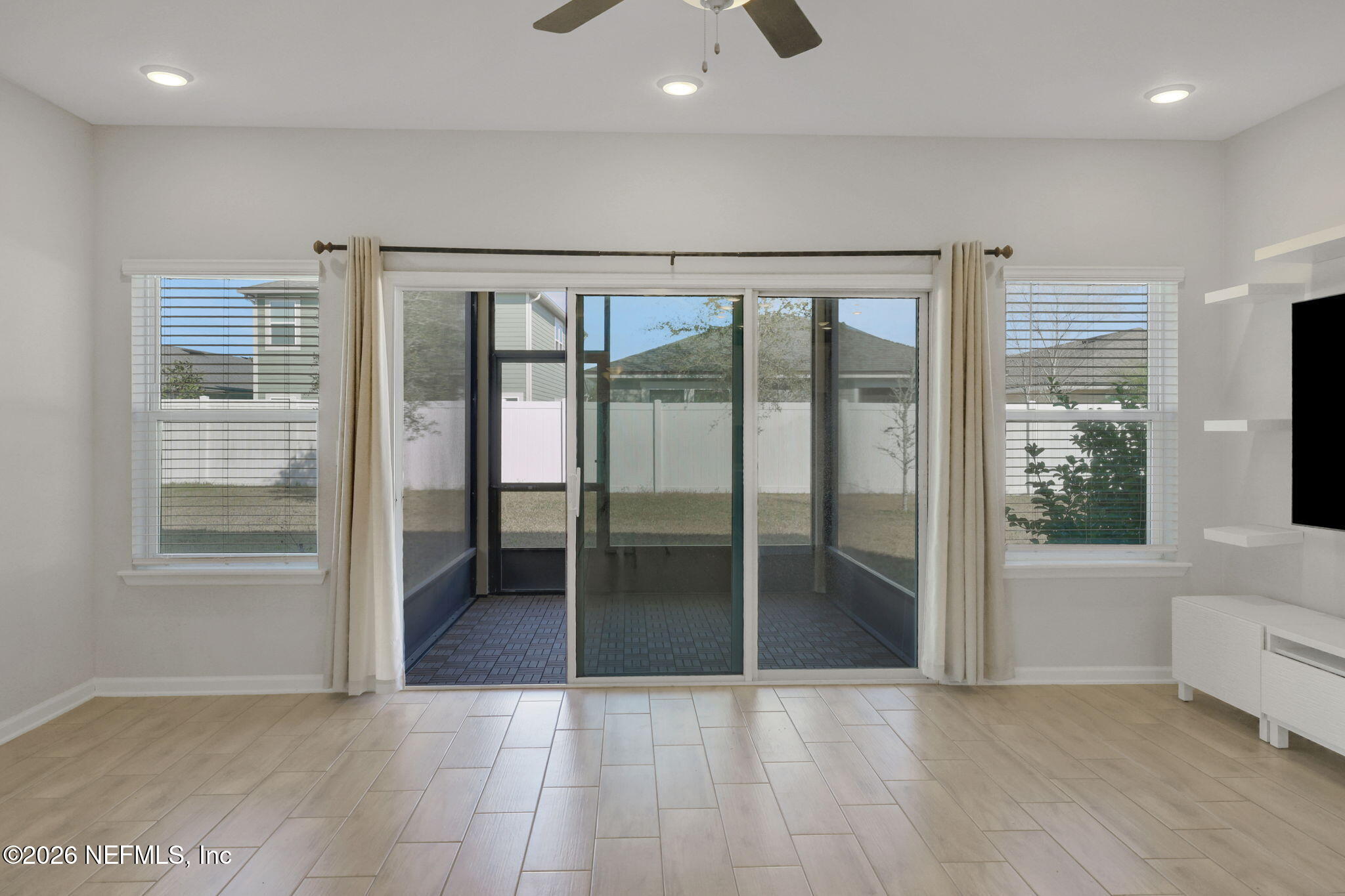 383 NARROWLEAF Drive, St. Johns