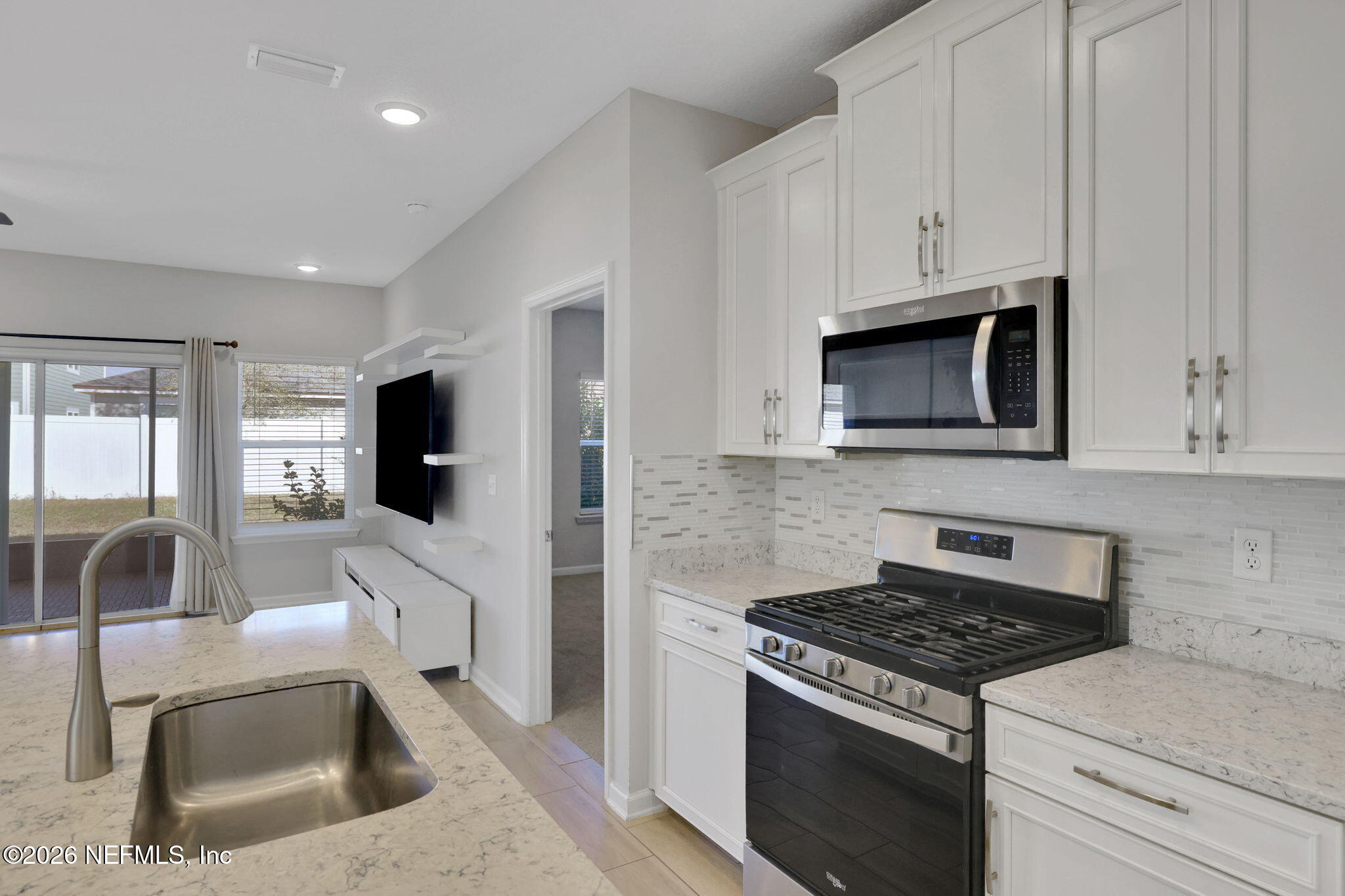 383 NARROWLEAF Drive, St. Johns