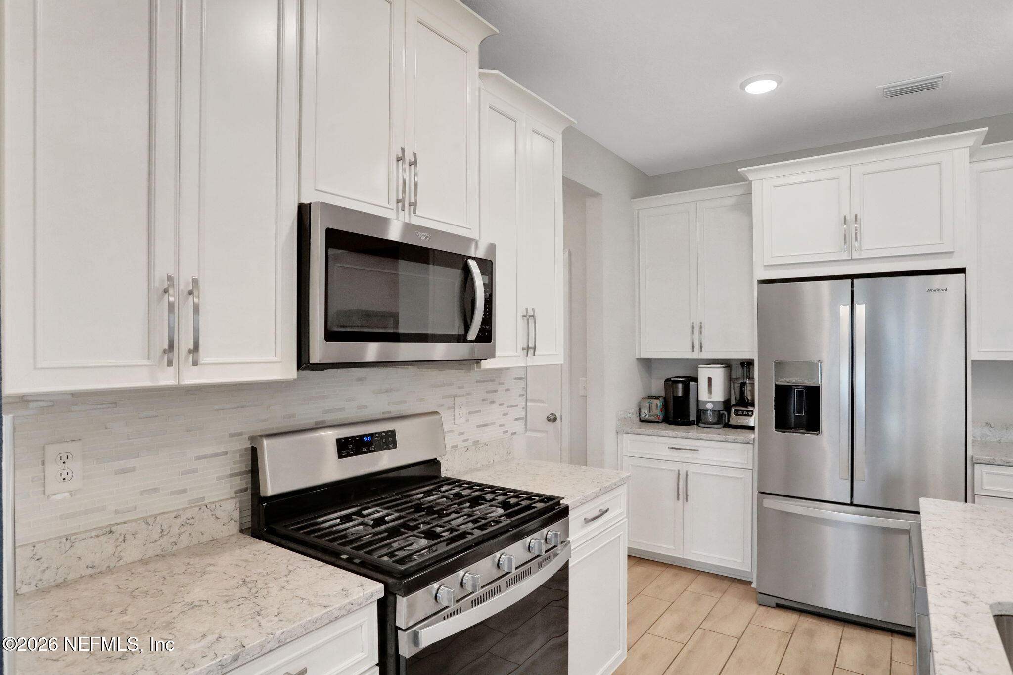 383 NARROWLEAF Drive, St. Johns