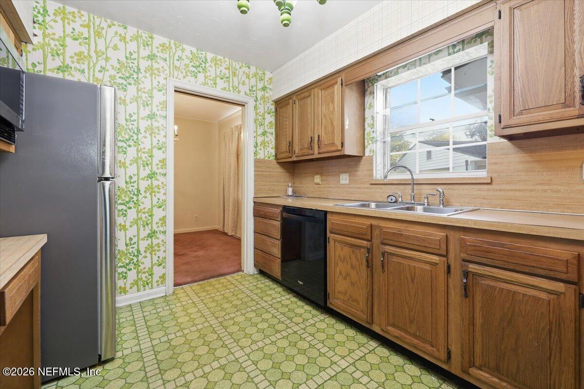 3346 PONCE DE LEON Avenue