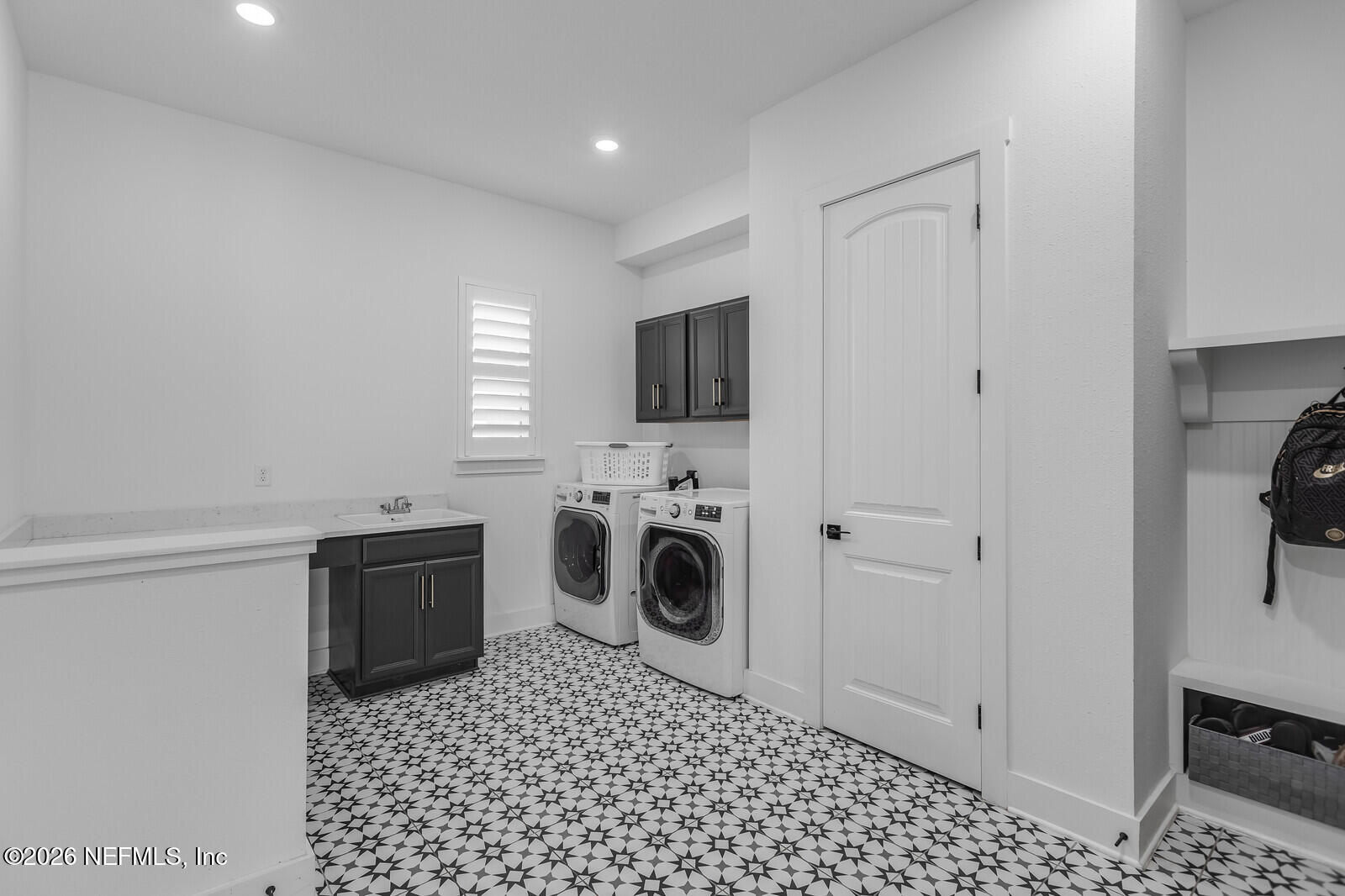 231 SEAGROVE Drive