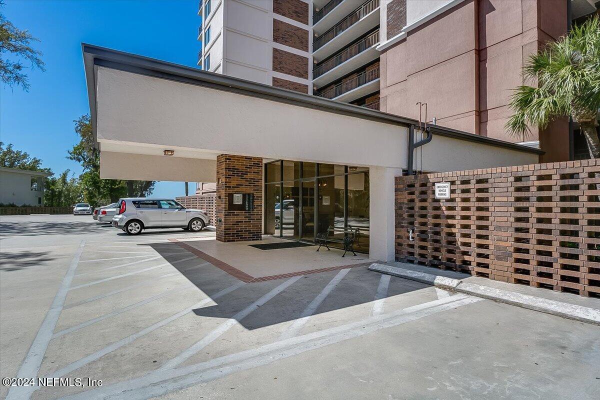 6000 SAN JOSE Boulevard 101