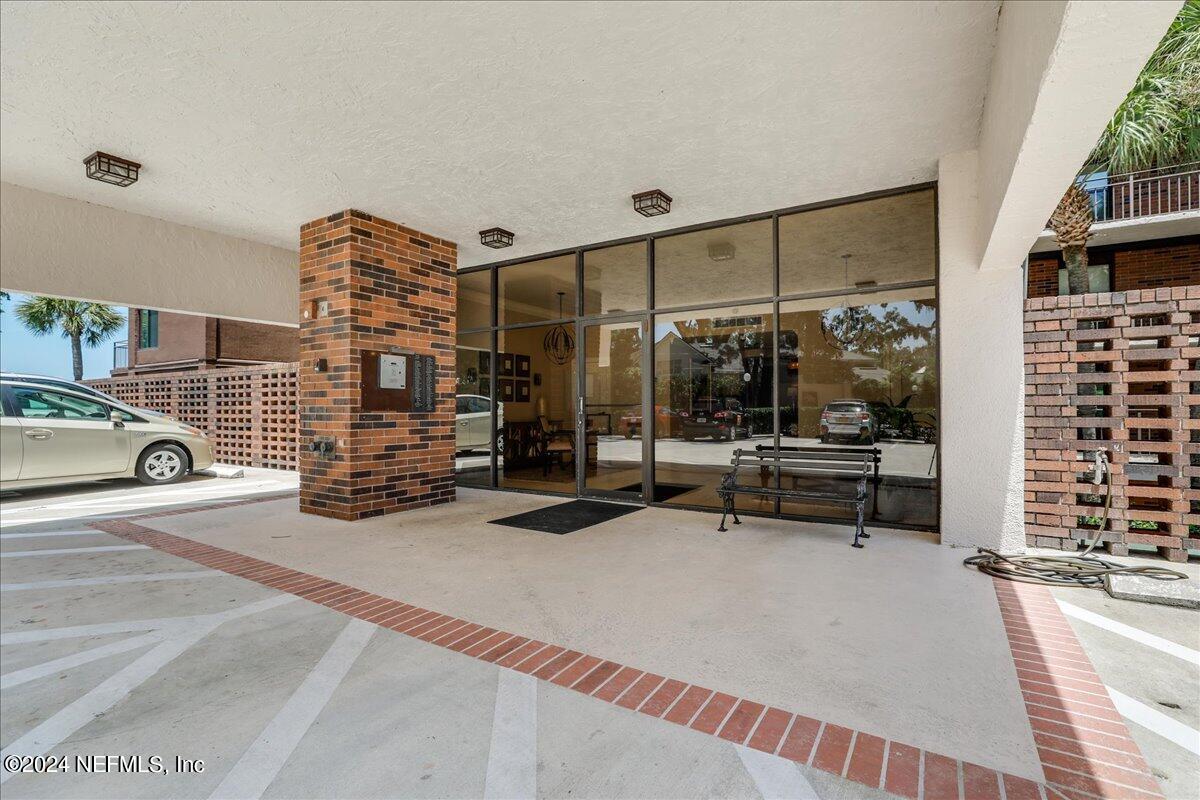 6000 SAN JOSE Boulevard 101