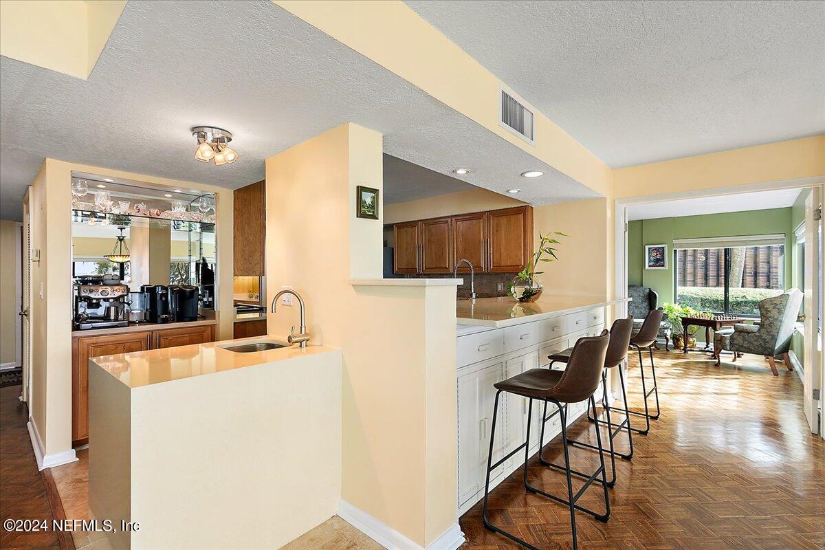 6000 SAN JOSE Boulevard 101