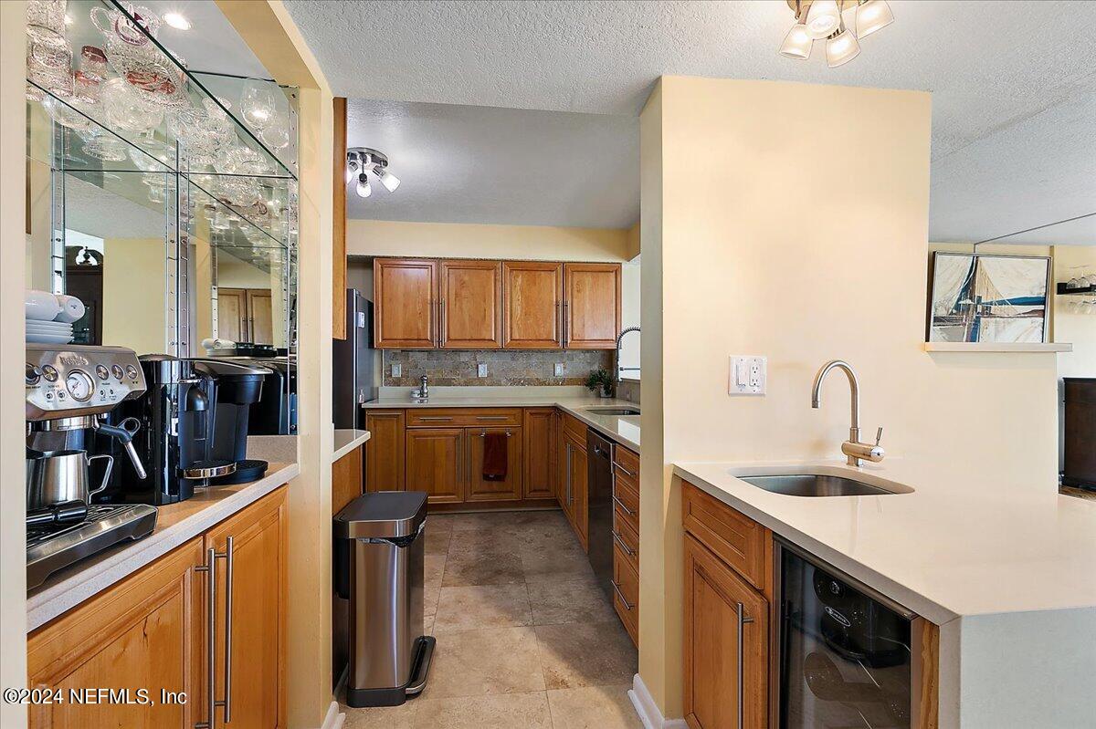 6000 SAN JOSE Boulevard 101