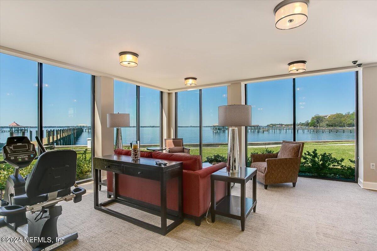 6000 SAN JOSE Boulevard 101