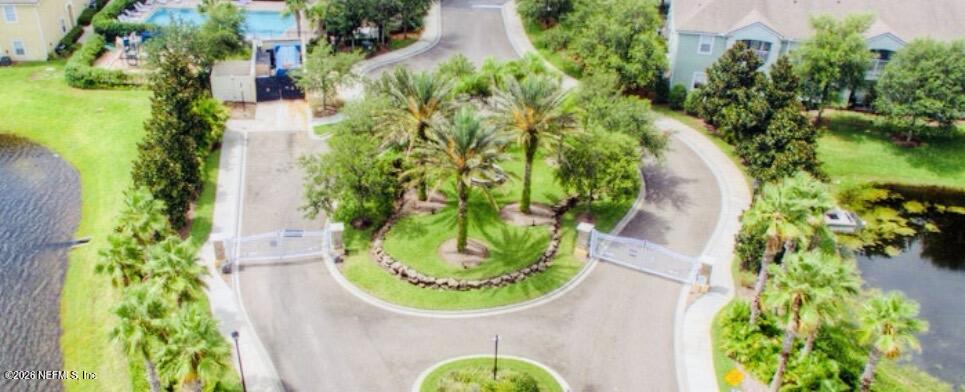 13811 HERONS LANDING Way 9