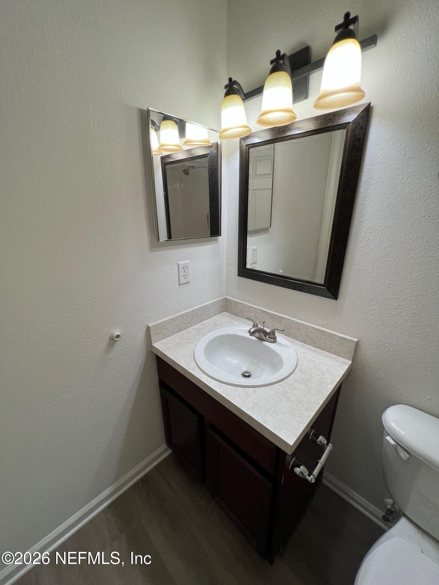 13811 HERONS LANDING Way 9