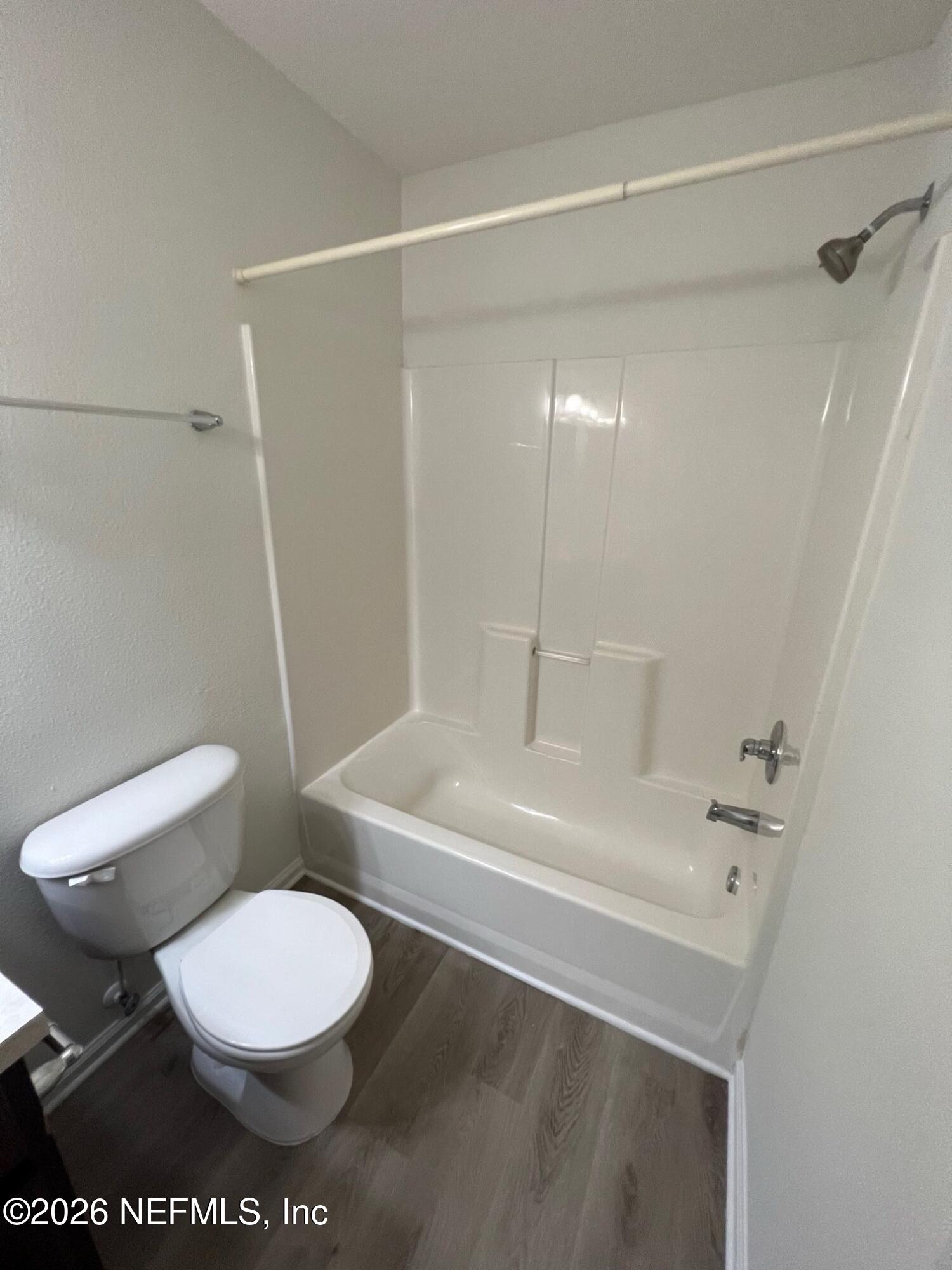 13811 HERONS LANDING Way 9