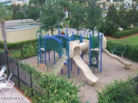 13811 HERONS LANDING Way 9