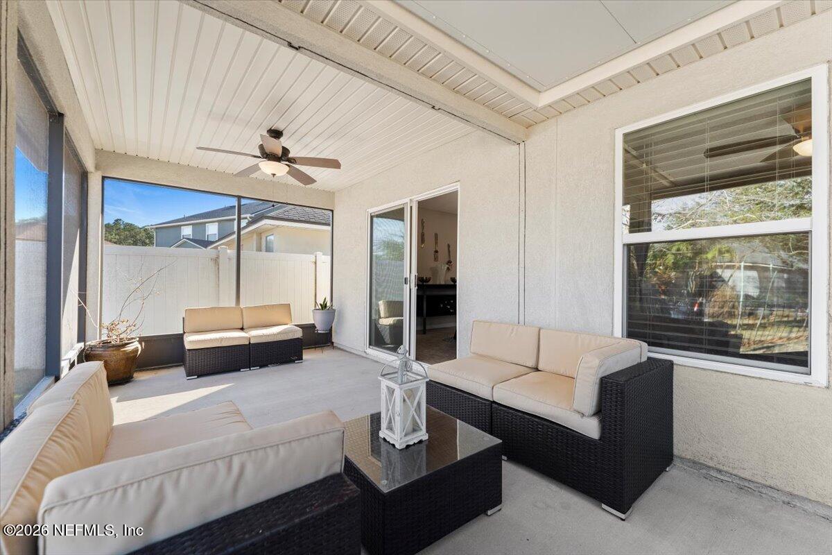 4150 VICTORIA LAKES Drive W