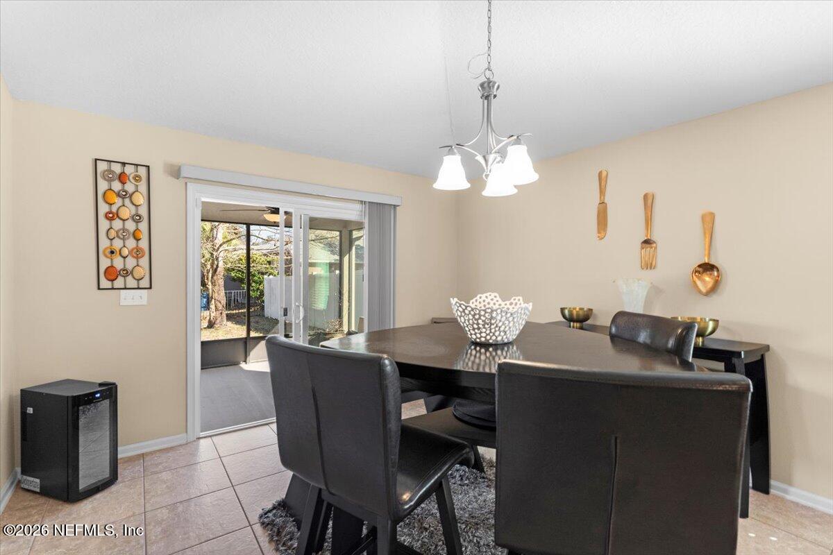 4150 VICTORIA LAKES Drive W