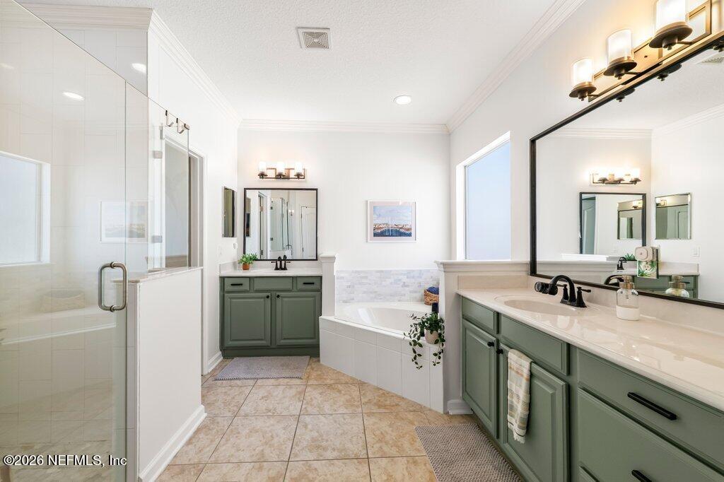 1008 ST JULIEN Court, St. Johns