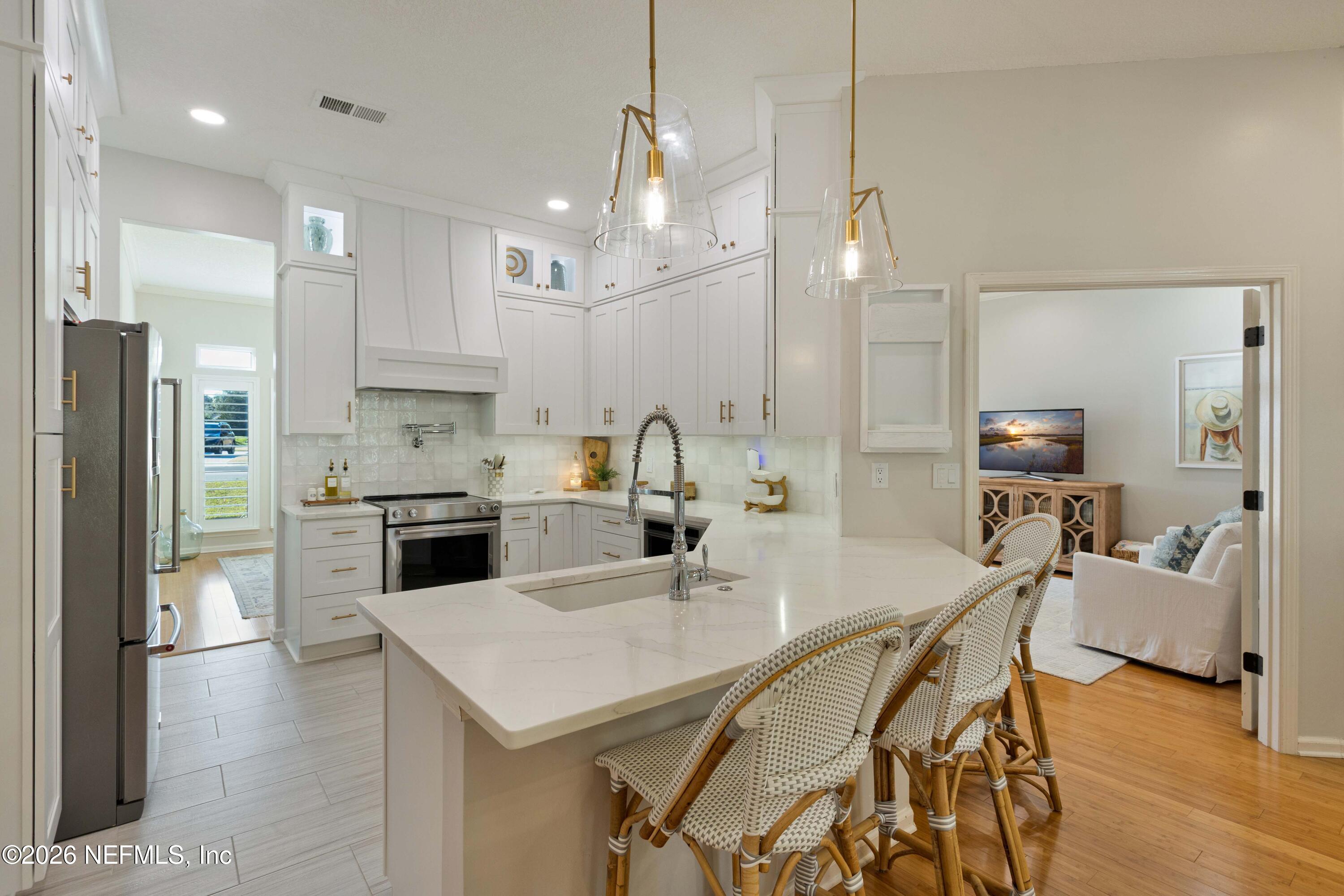 2343 FOXHAVEN Drive E