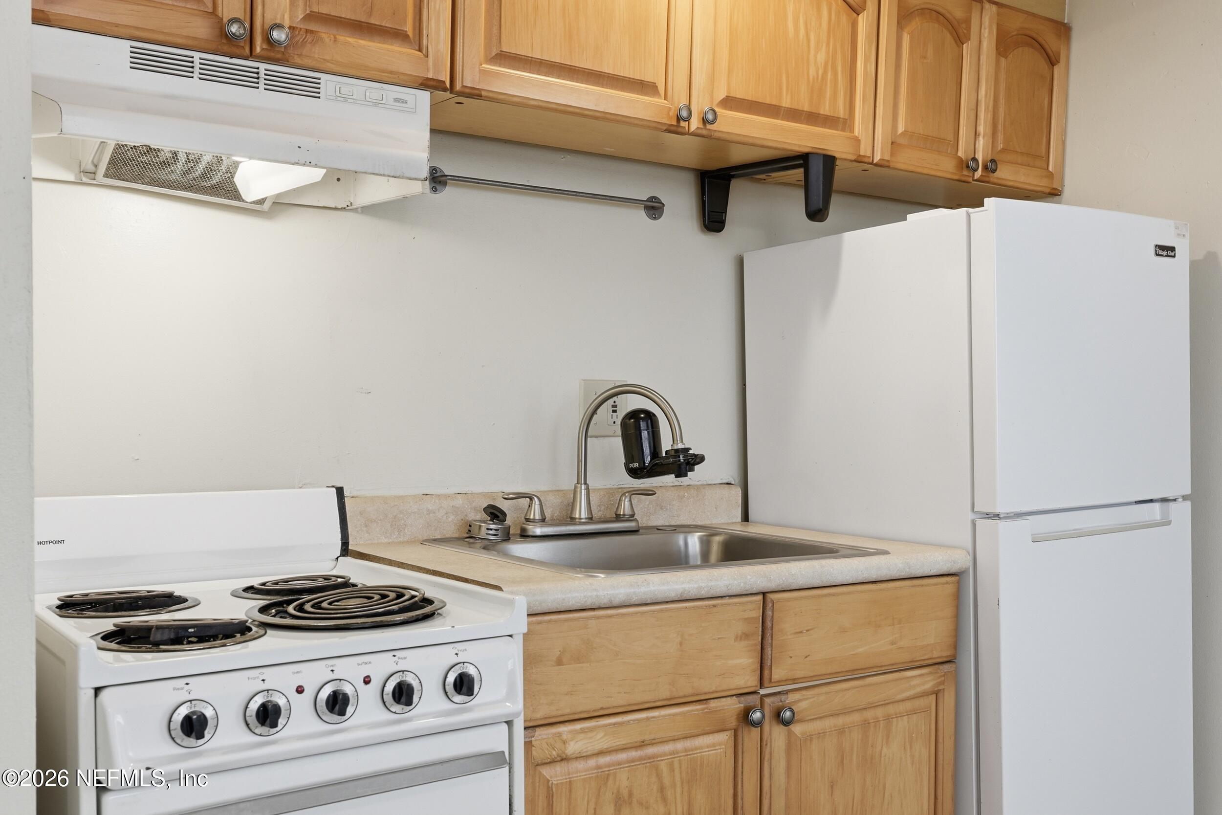 311 ASHLEY Street 1607