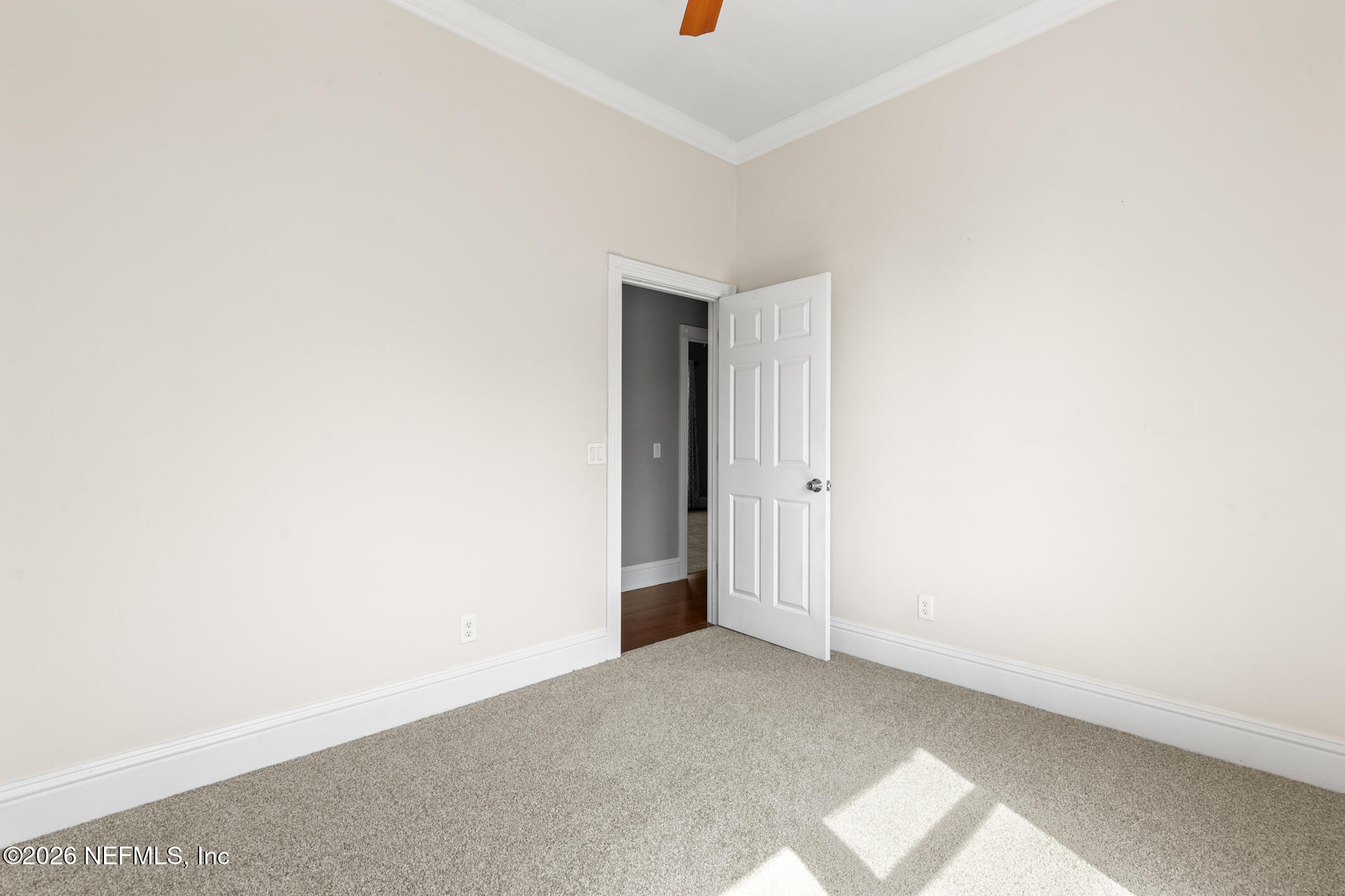 423 WALNUT Court