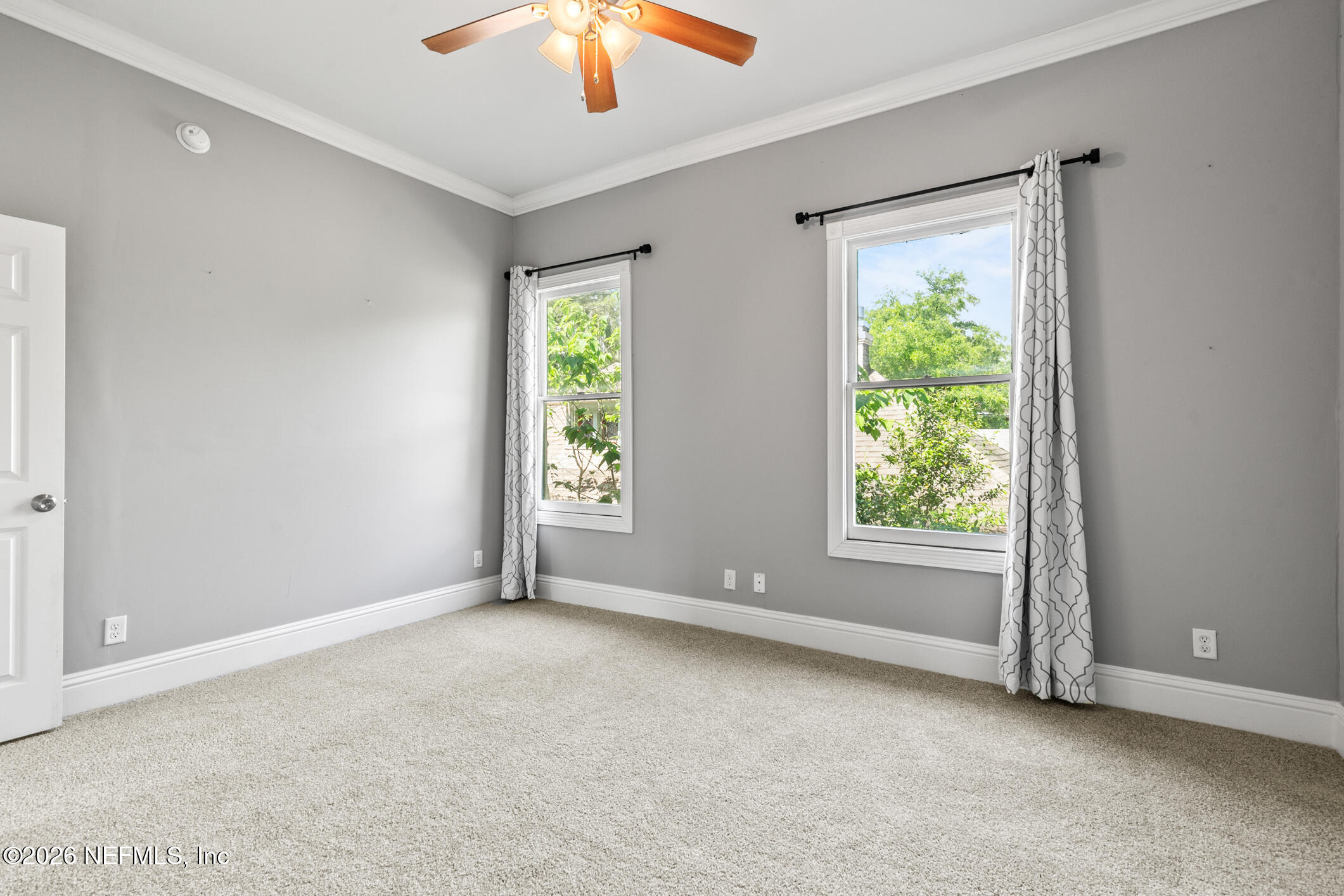 423 WALNUT Court