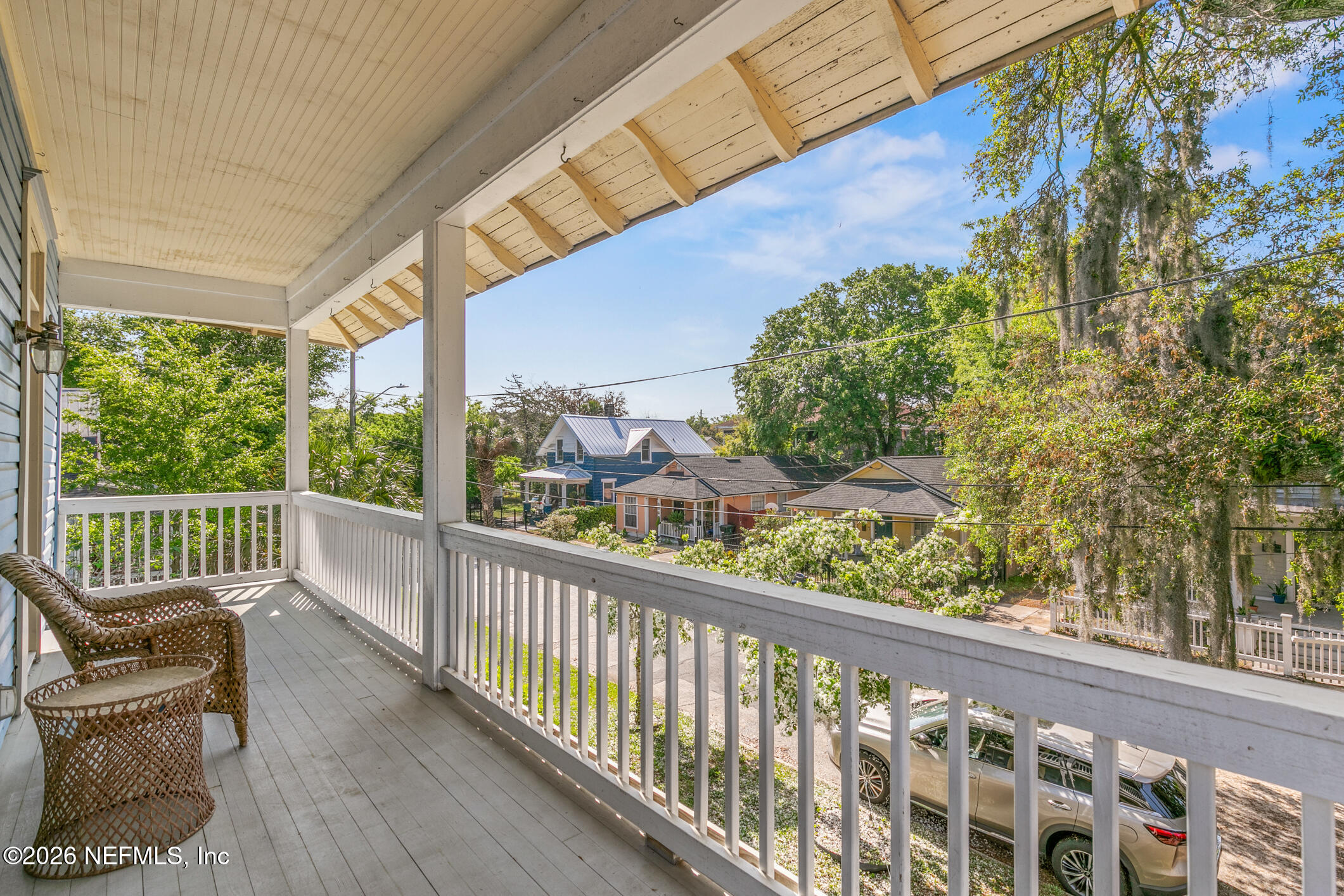 423 WALNUT Court