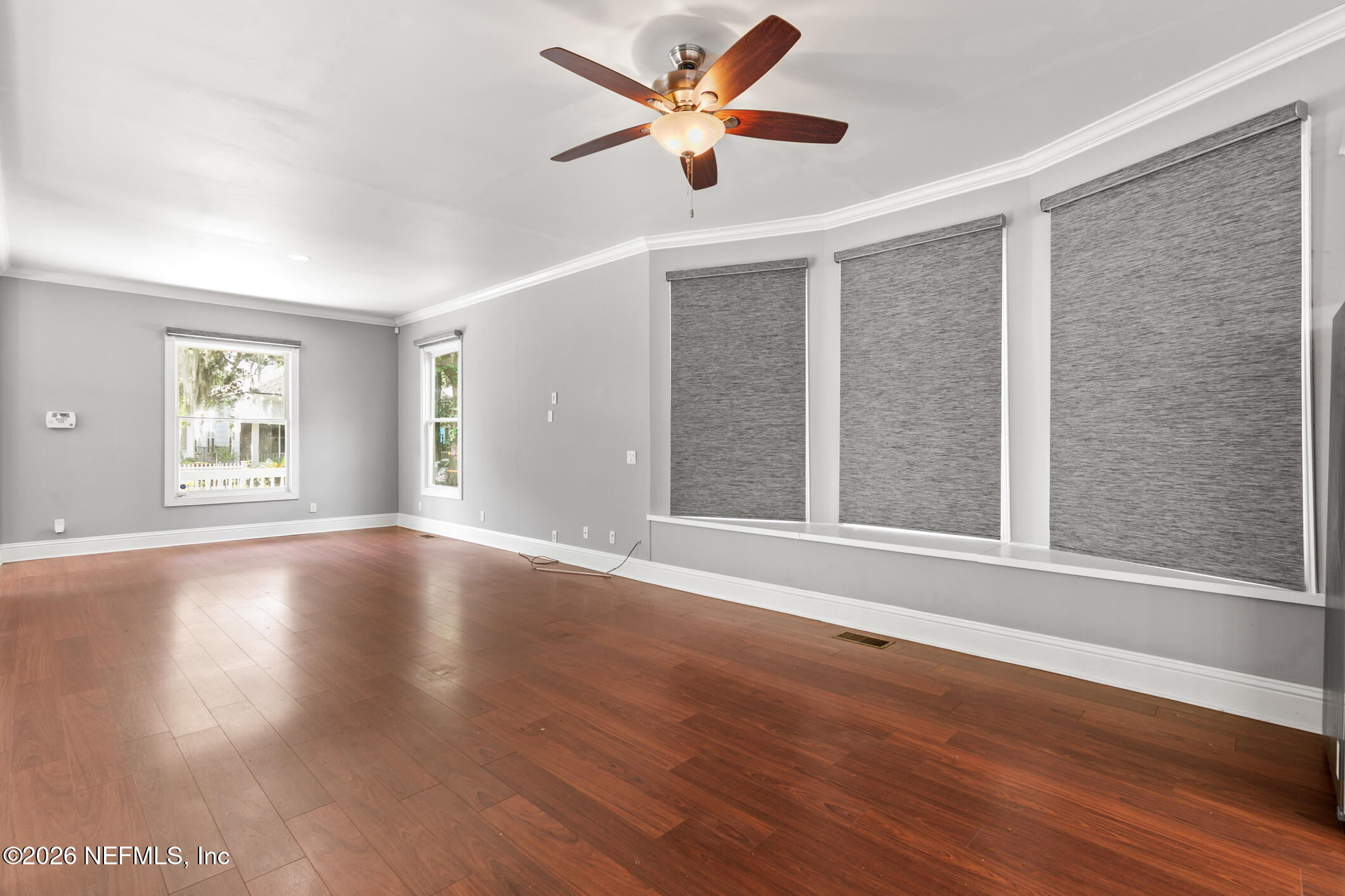 423 WALNUT Court